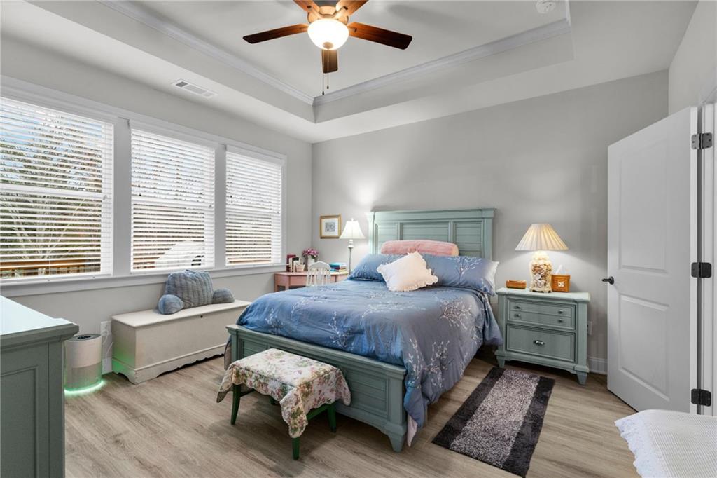 109 Grand Circle