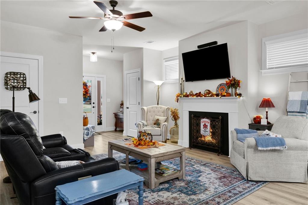 109 Grand Circle