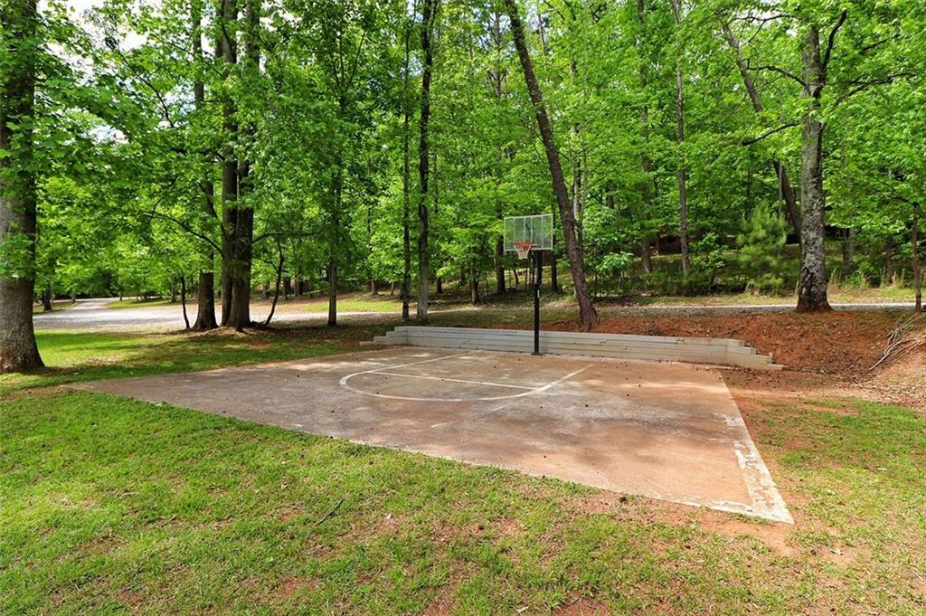 300 Fairview Court