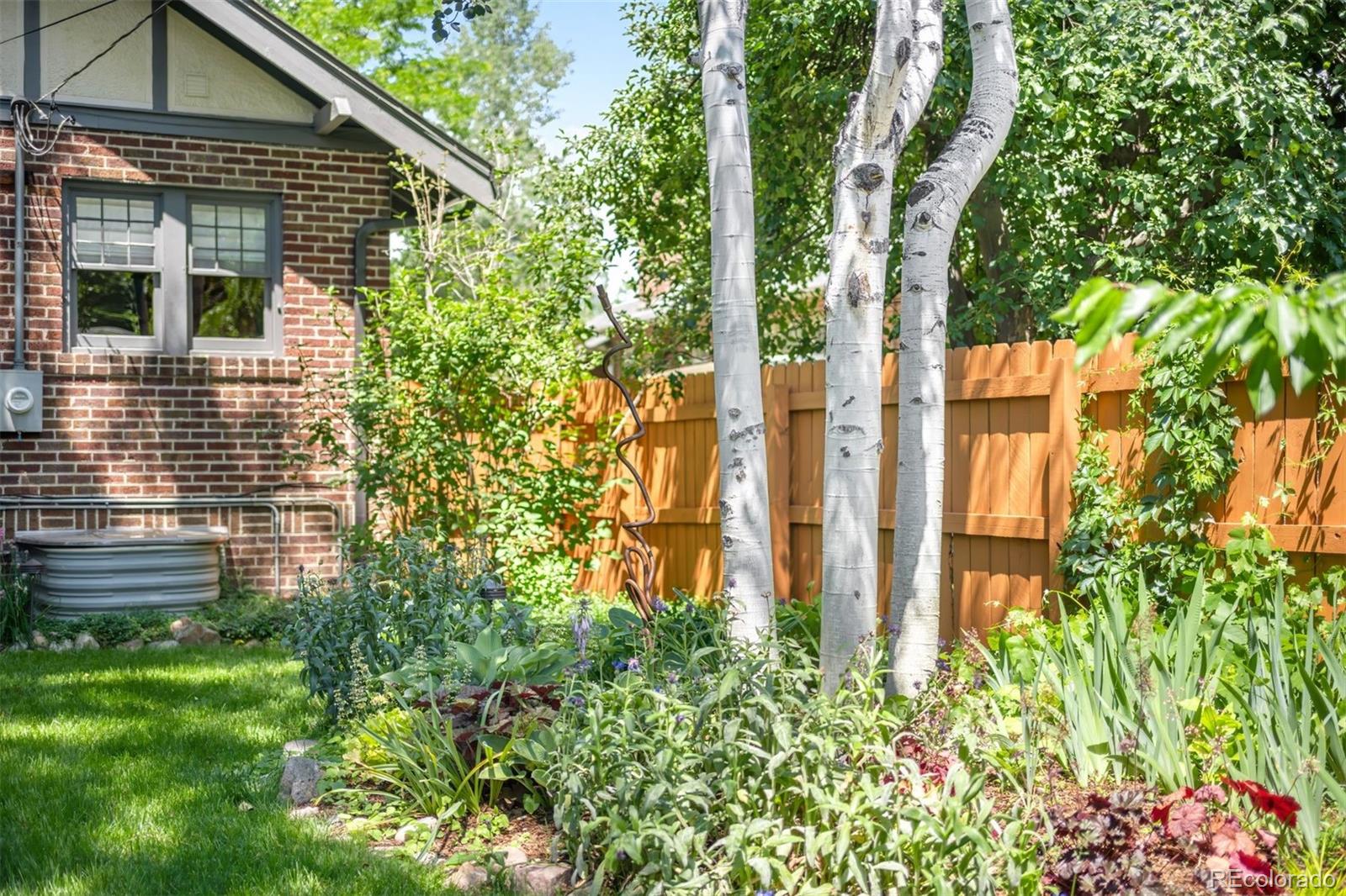 2604 Elm Street
