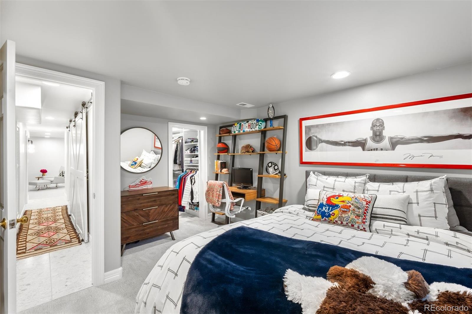 2604 Elm Street