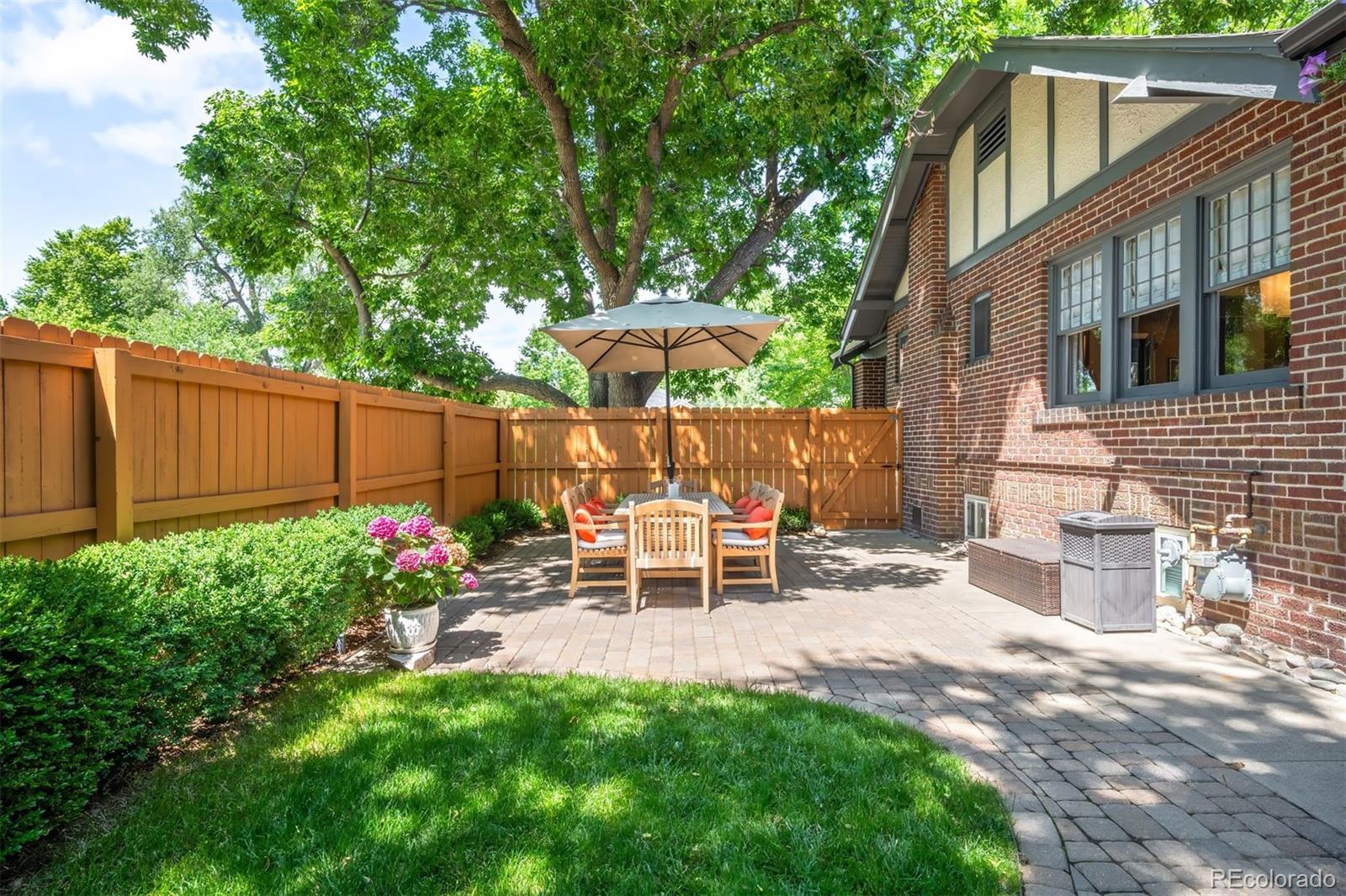 2604 Elm Street