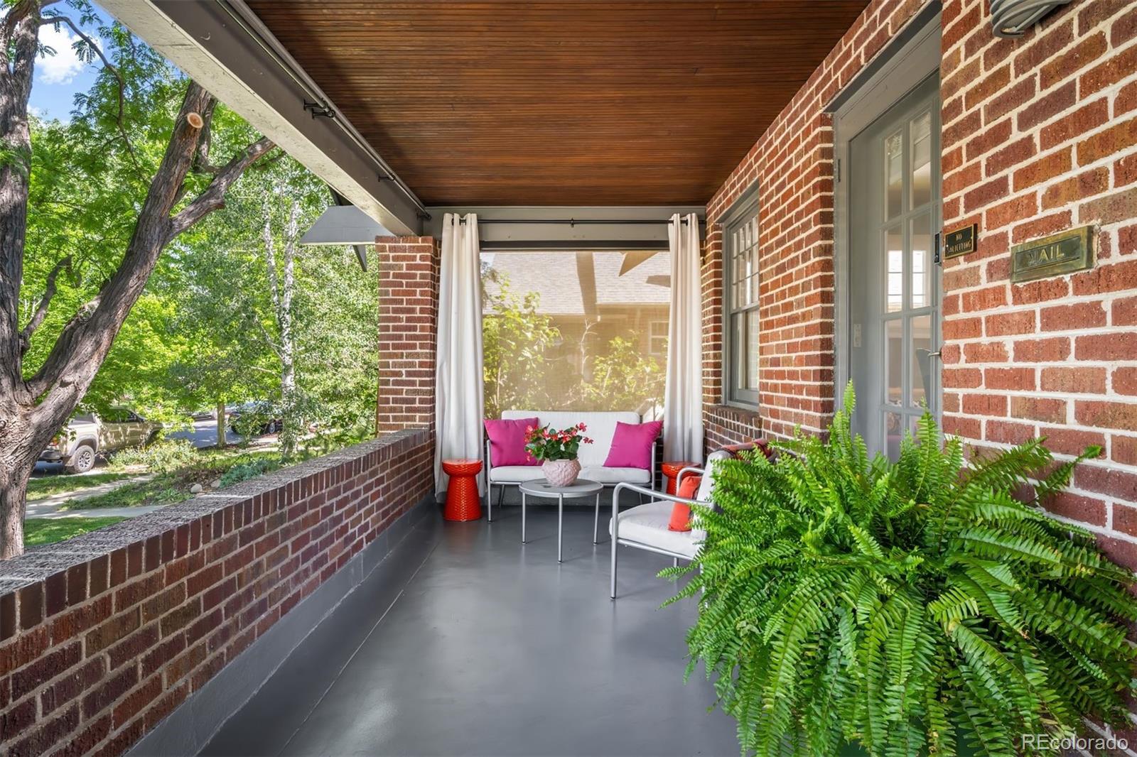 2604 Elm Street