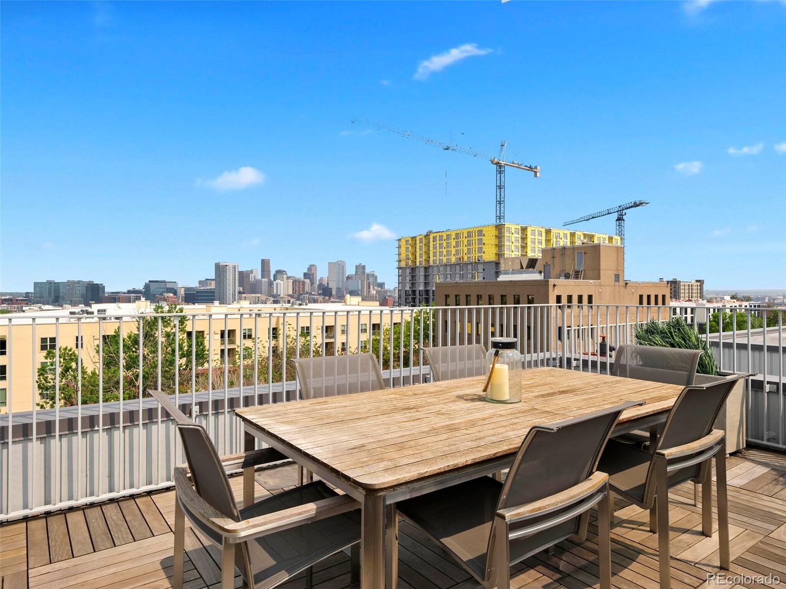 2752 Clay Street Unit: 404