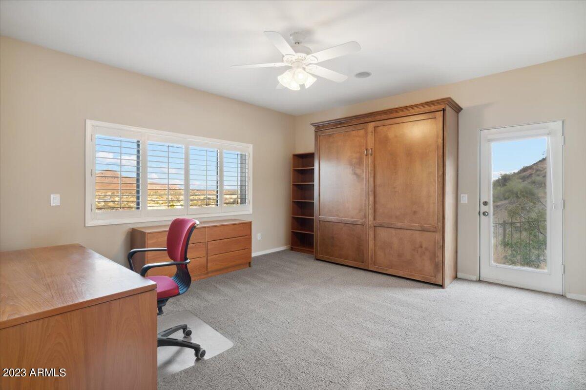 10005 N 1ST Drive
