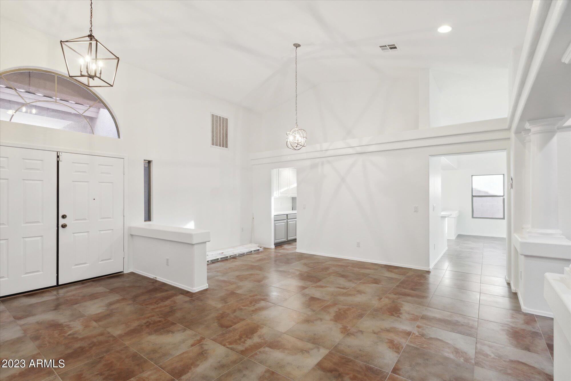4908 W SIESTA Way