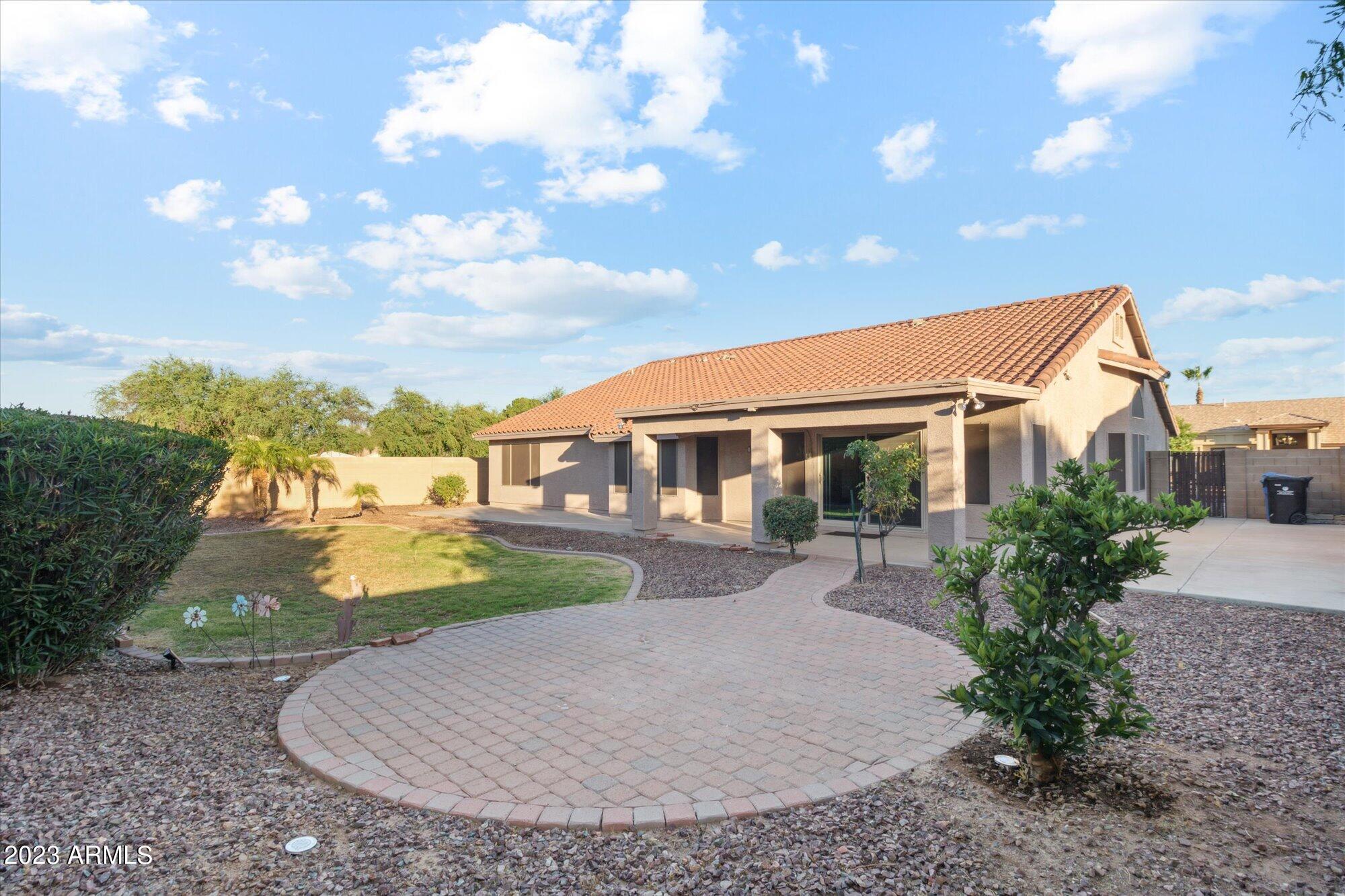 4908 W SIESTA Way