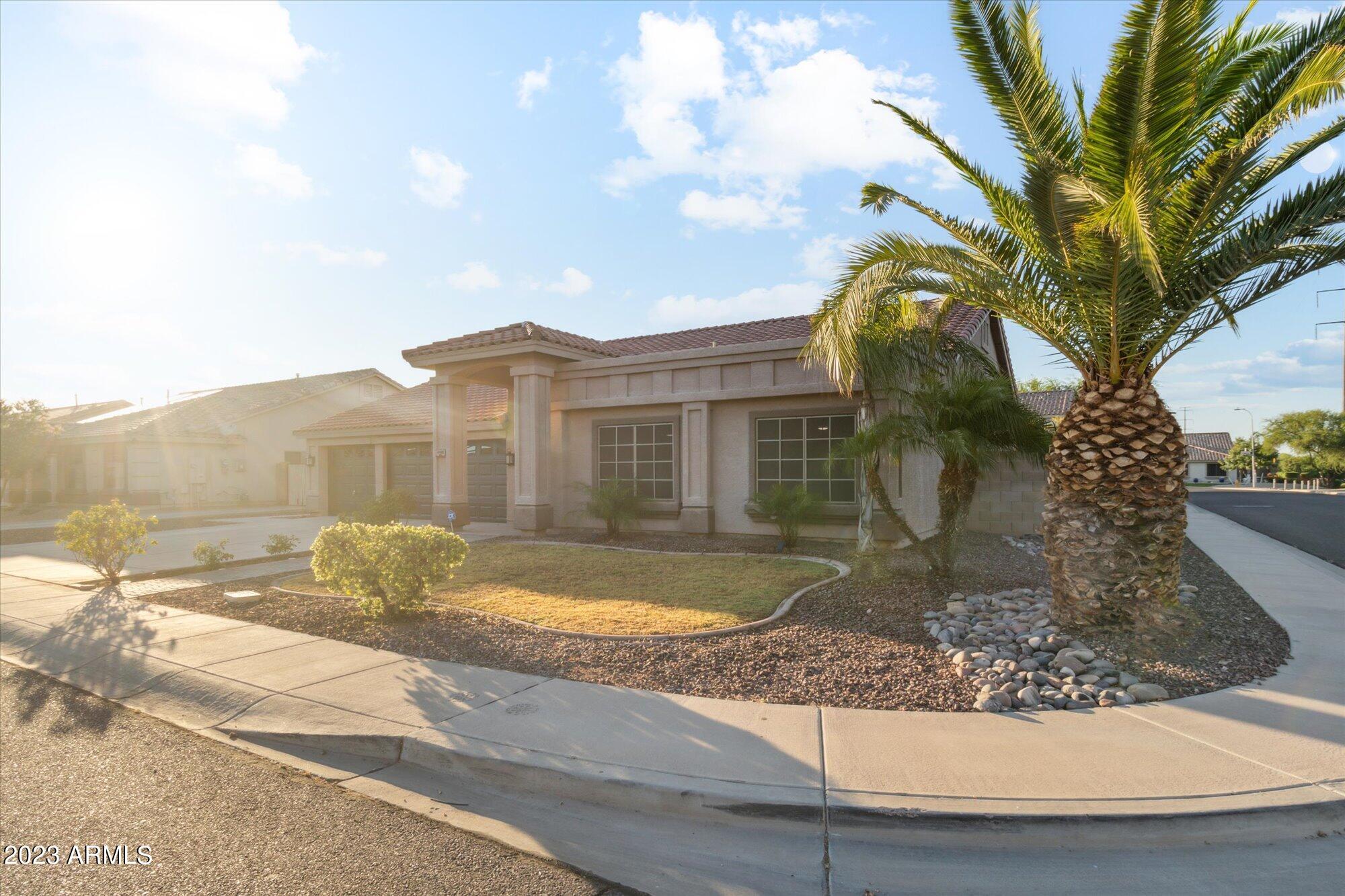 4908 W SIESTA Way
