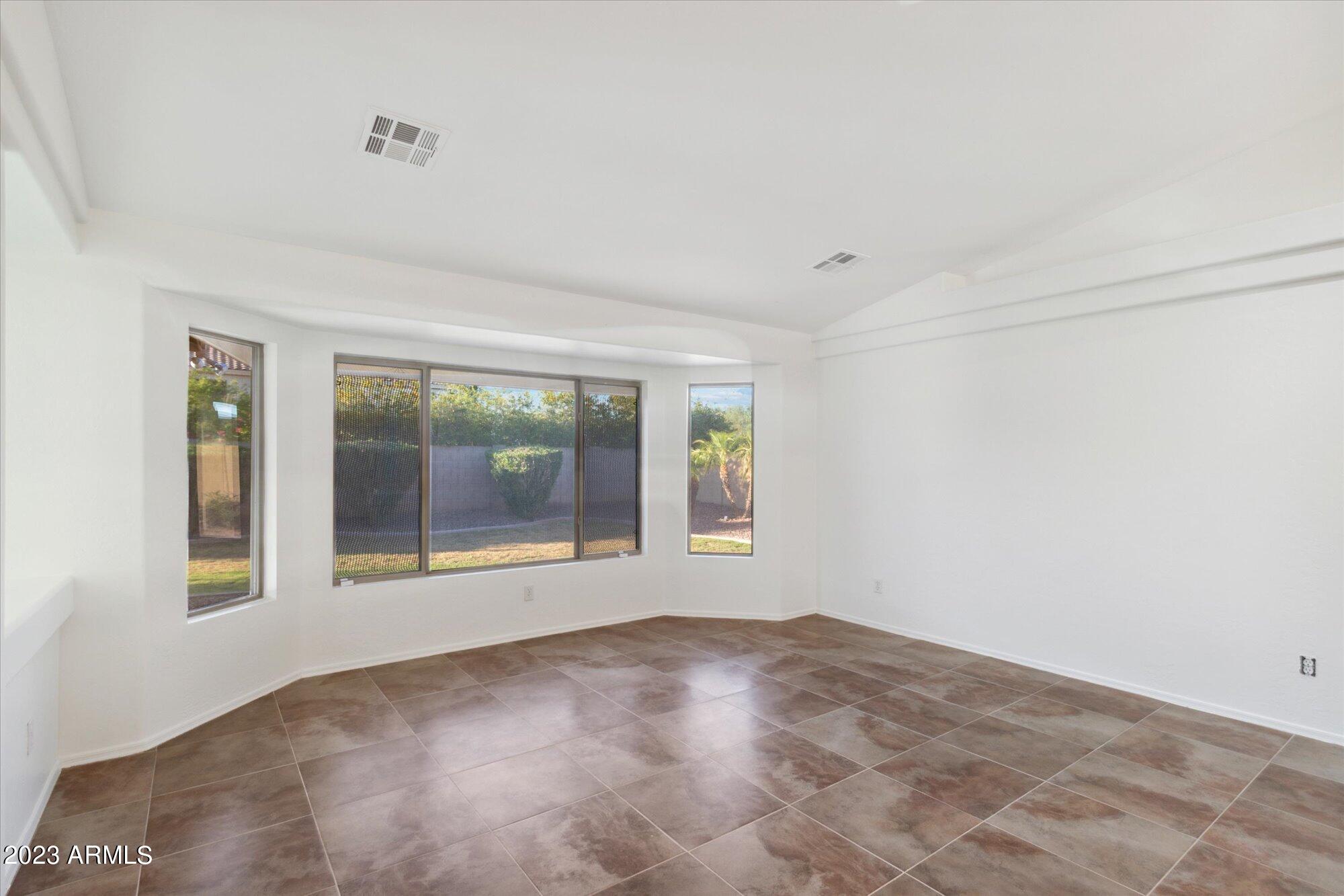 4908 W SIESTA Way