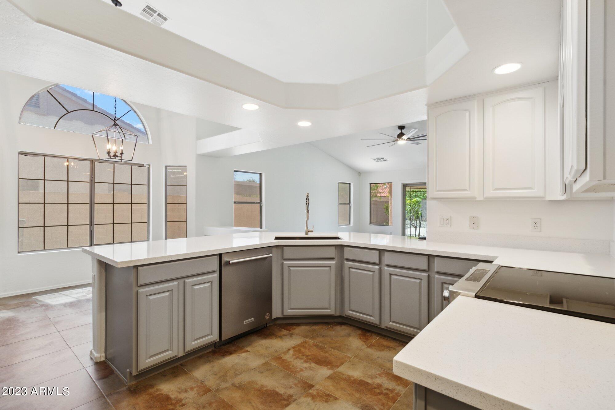 4908 W SIESTA Way
