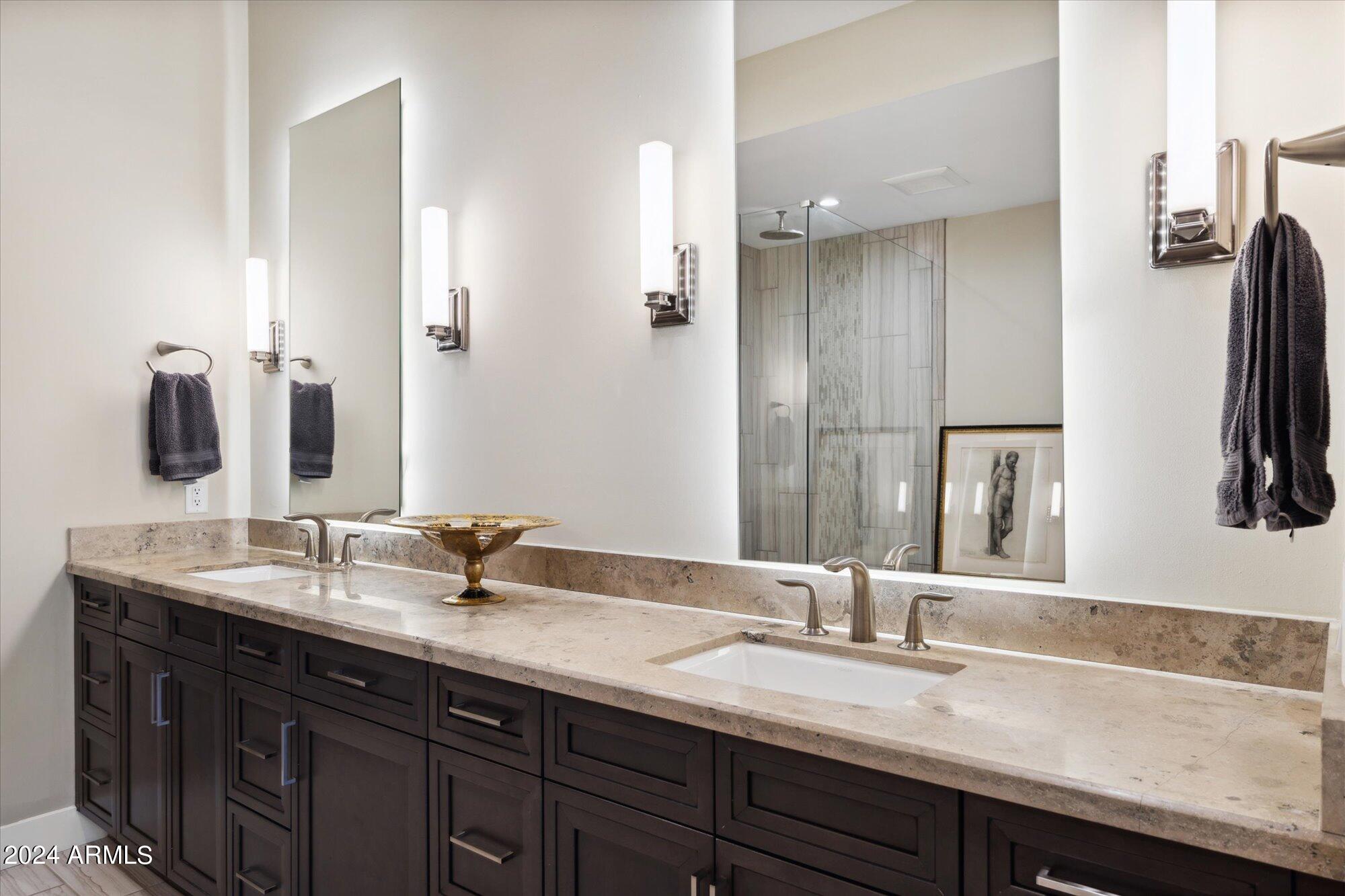 6166 N SCOTTSDALE Road Unit: A2006