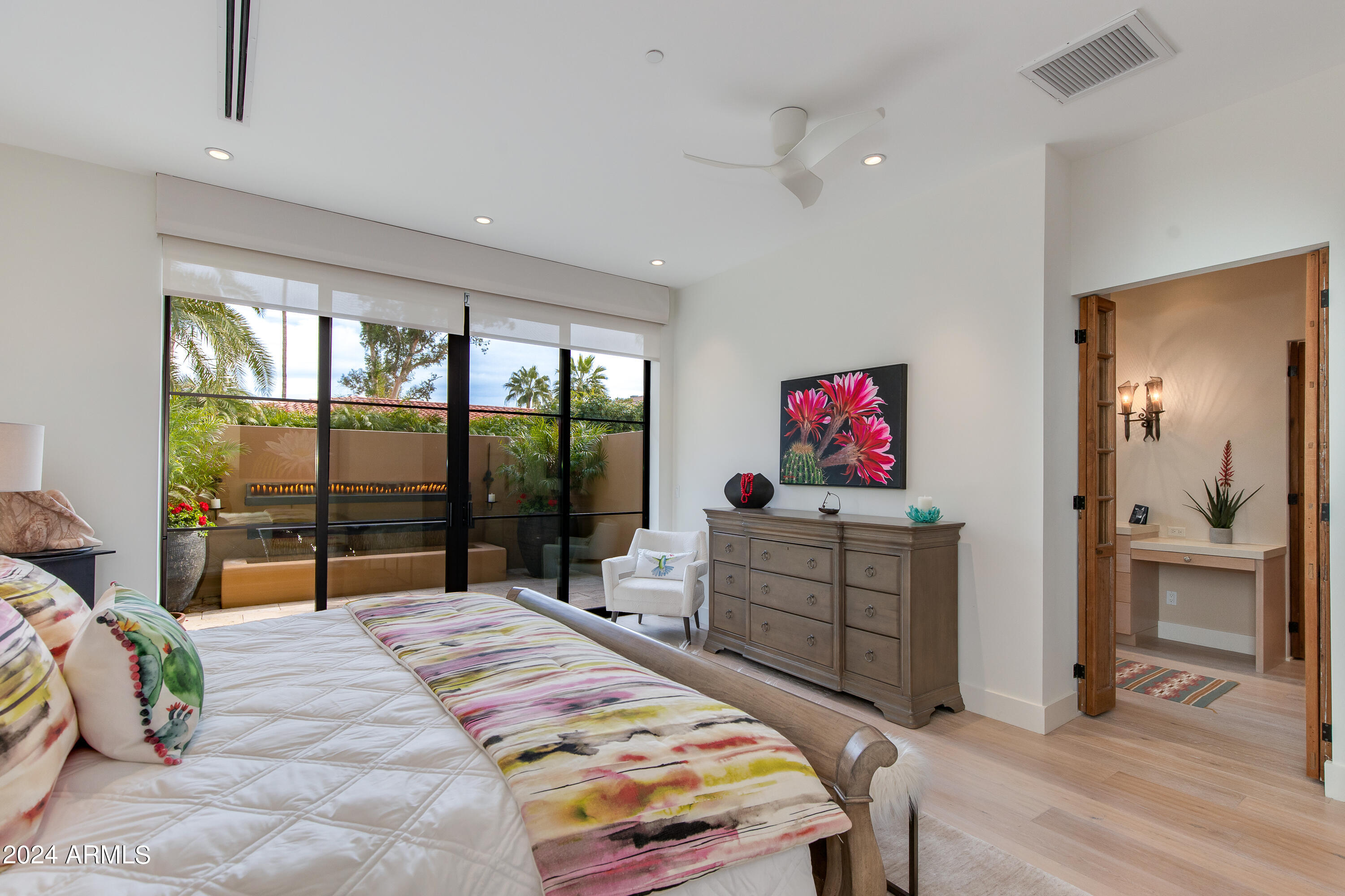 5434 E LINCOLN Drive Unit: 58