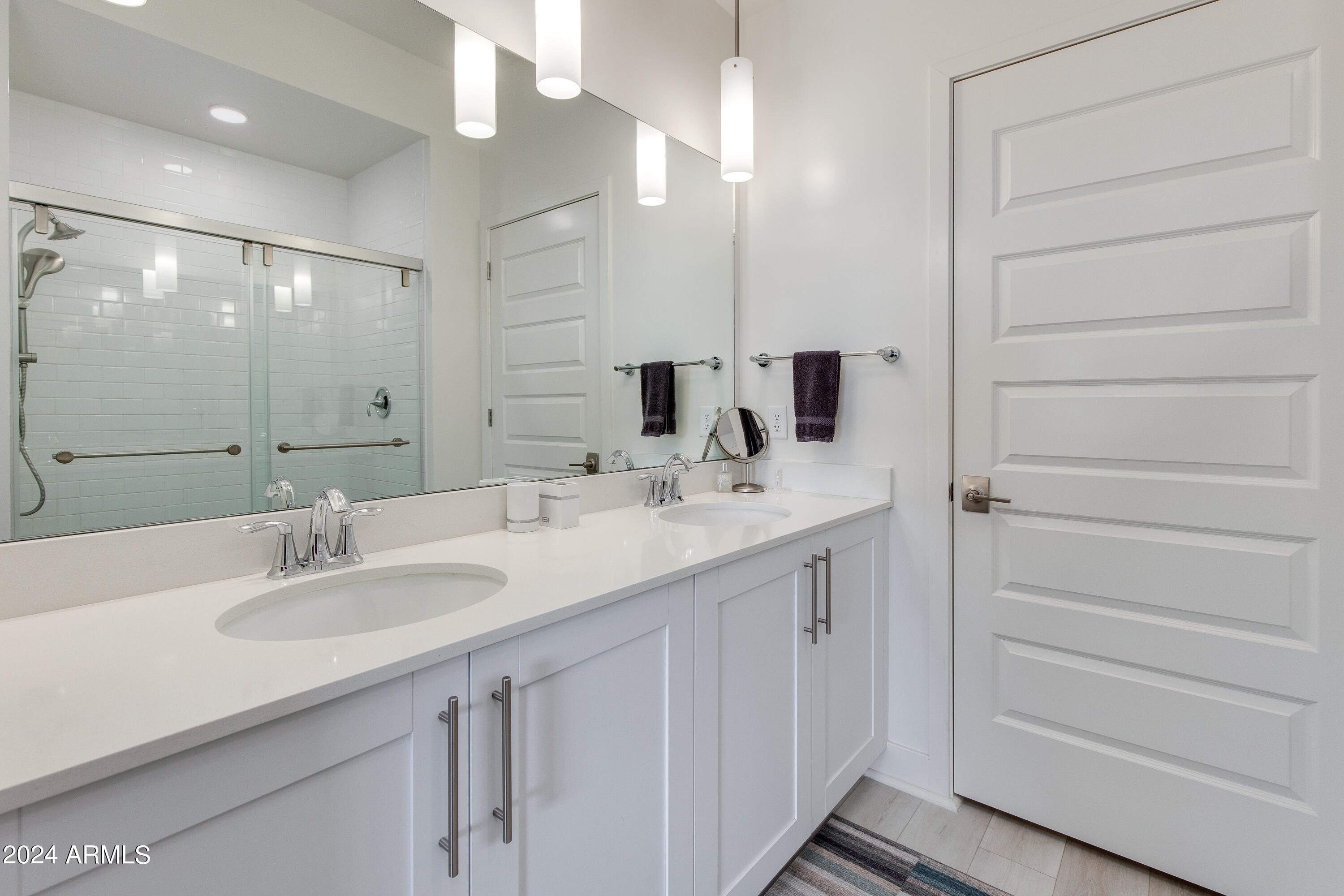 7300 E EARLL Drive # 4019