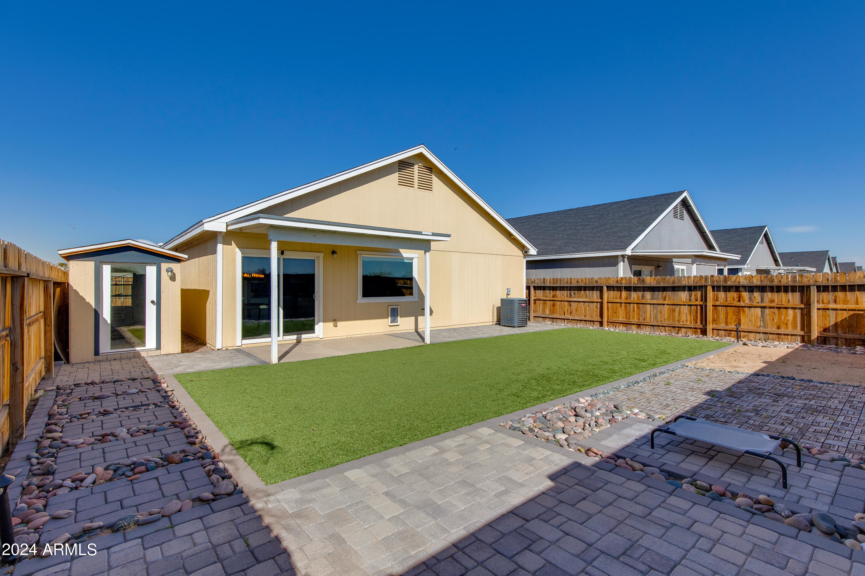 5025 S 11TH Place