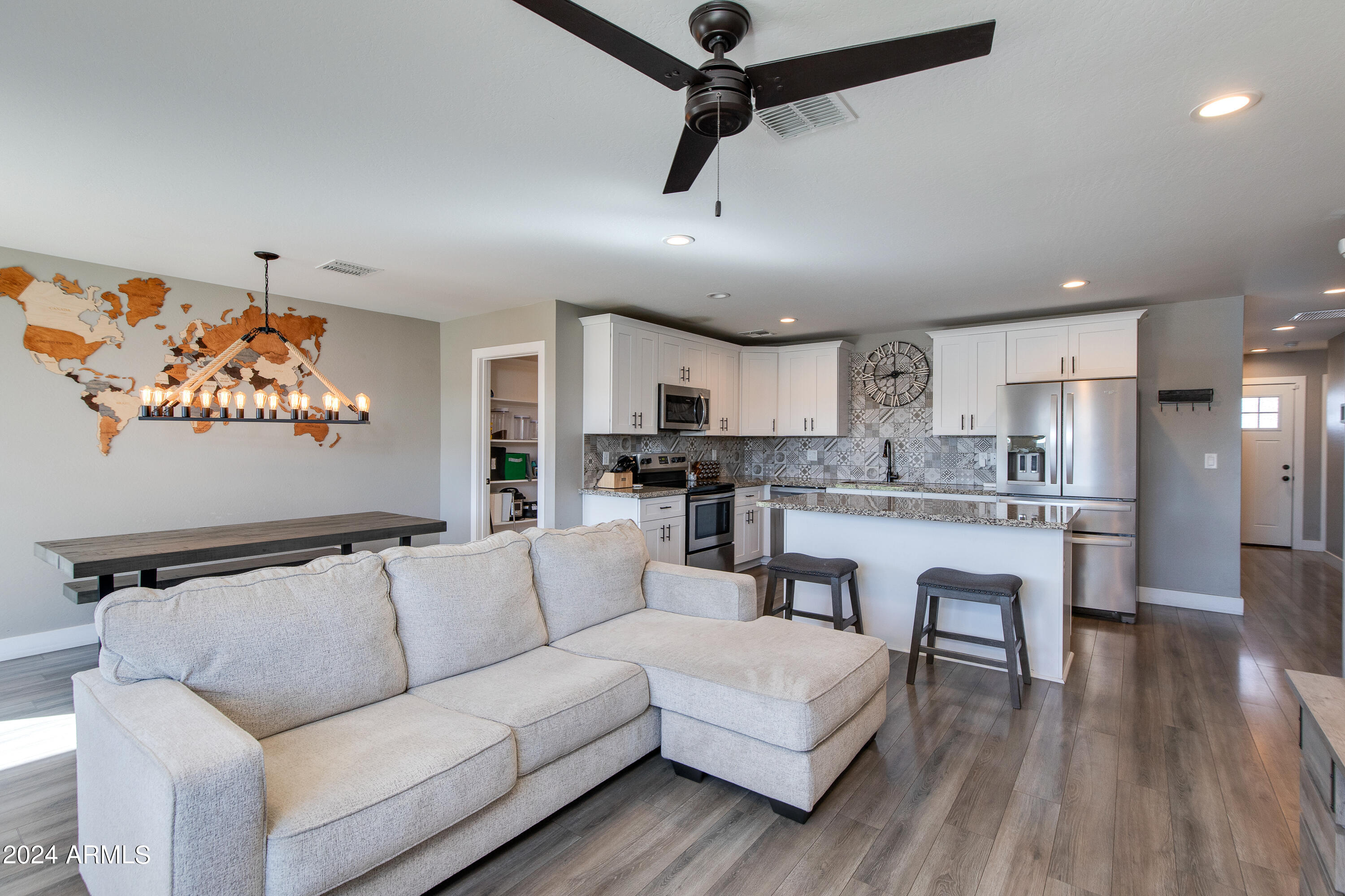 5025 S 11TH Place