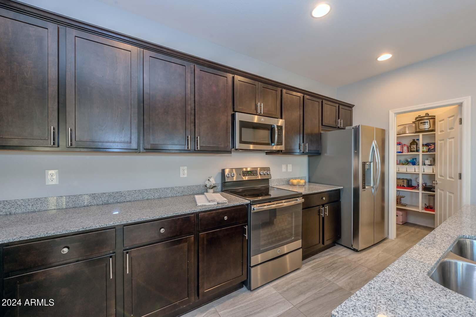 10177 W LOS GATOS Drive