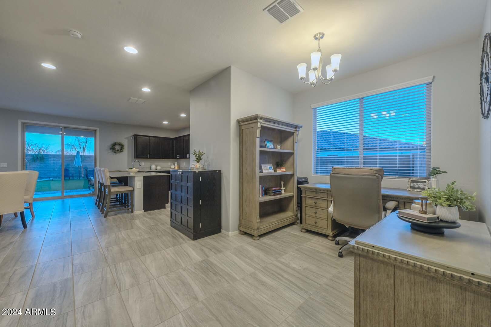 10177 W LOS GATOS Drive
