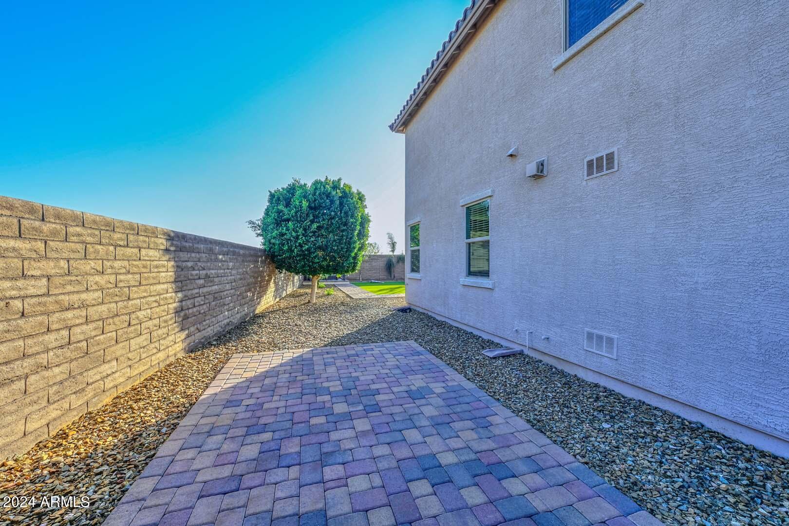 10177 W LOS GATOS Drive