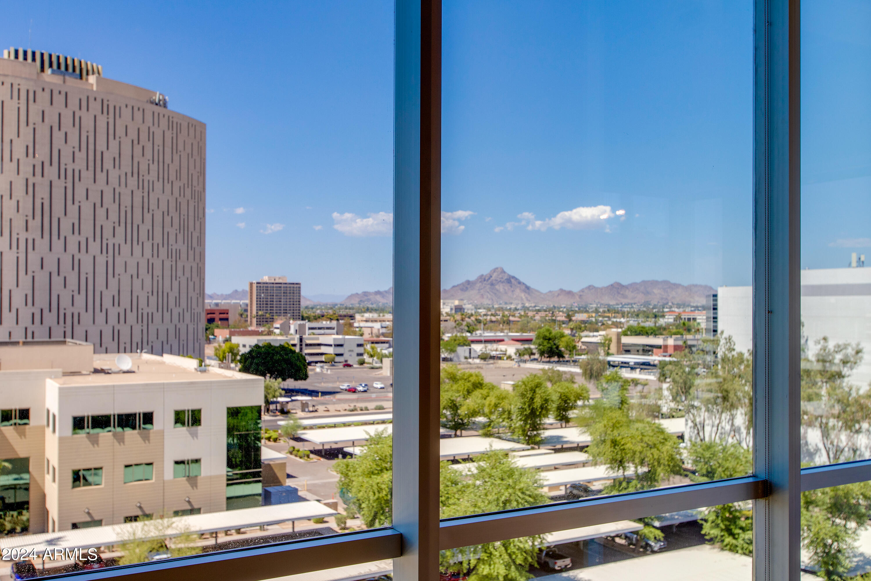 1 E LEXINGTON Avenue # 604