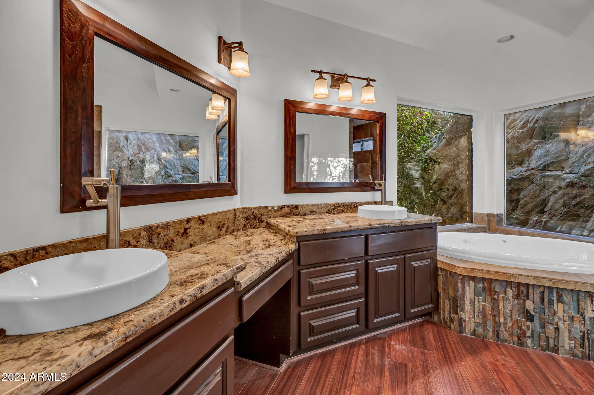 10436 N Central Avenue