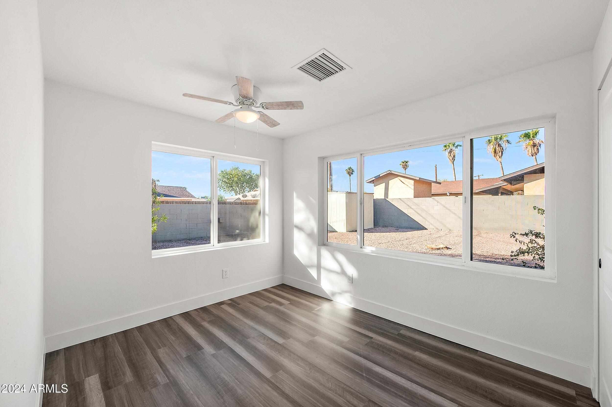1173 E CORDOVA Avenue