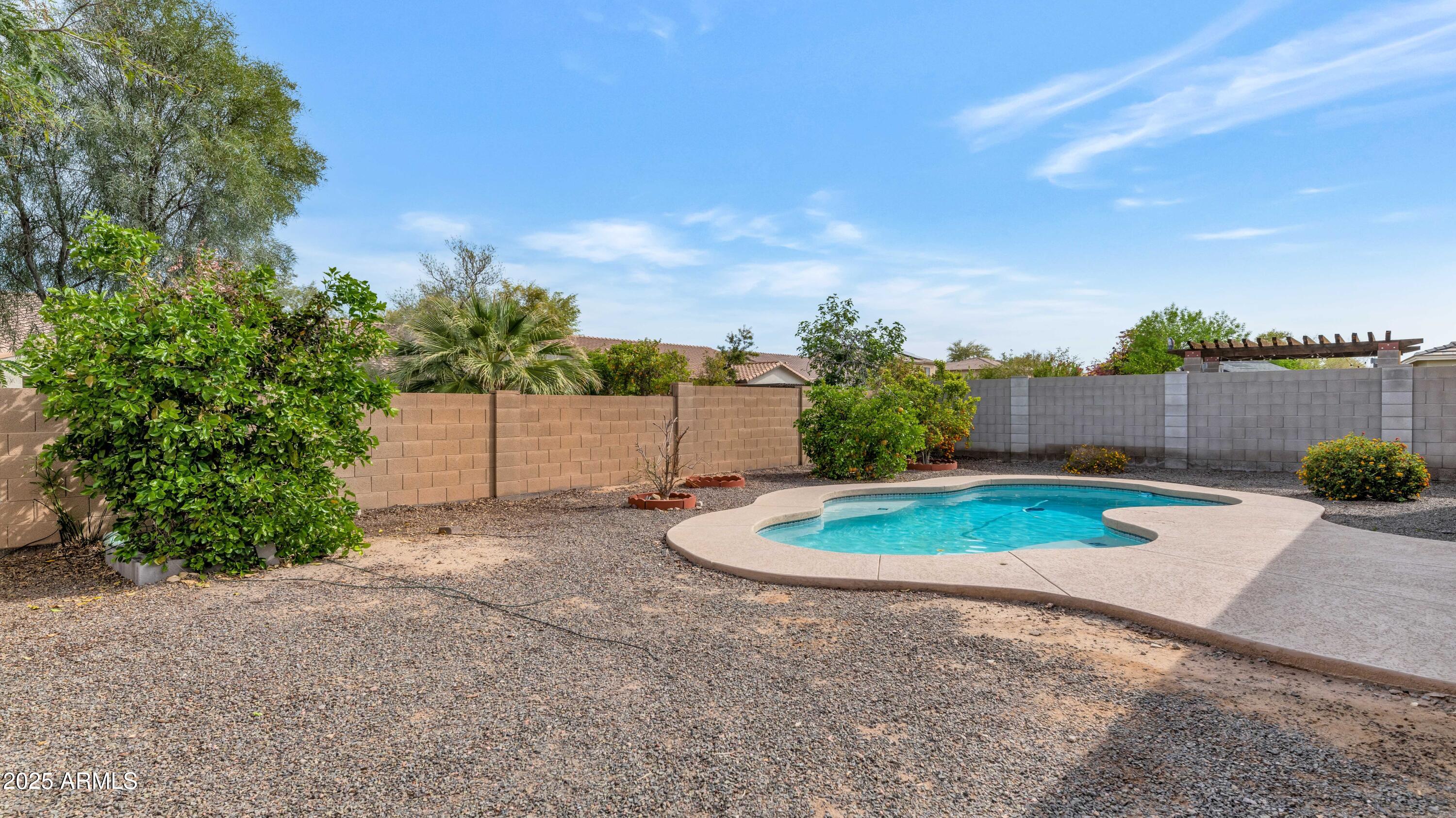 2146 W IAN Drive