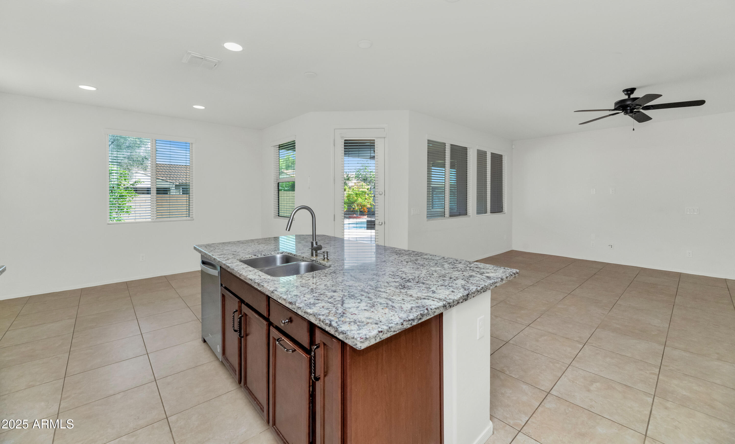 2146 W IAN Drive