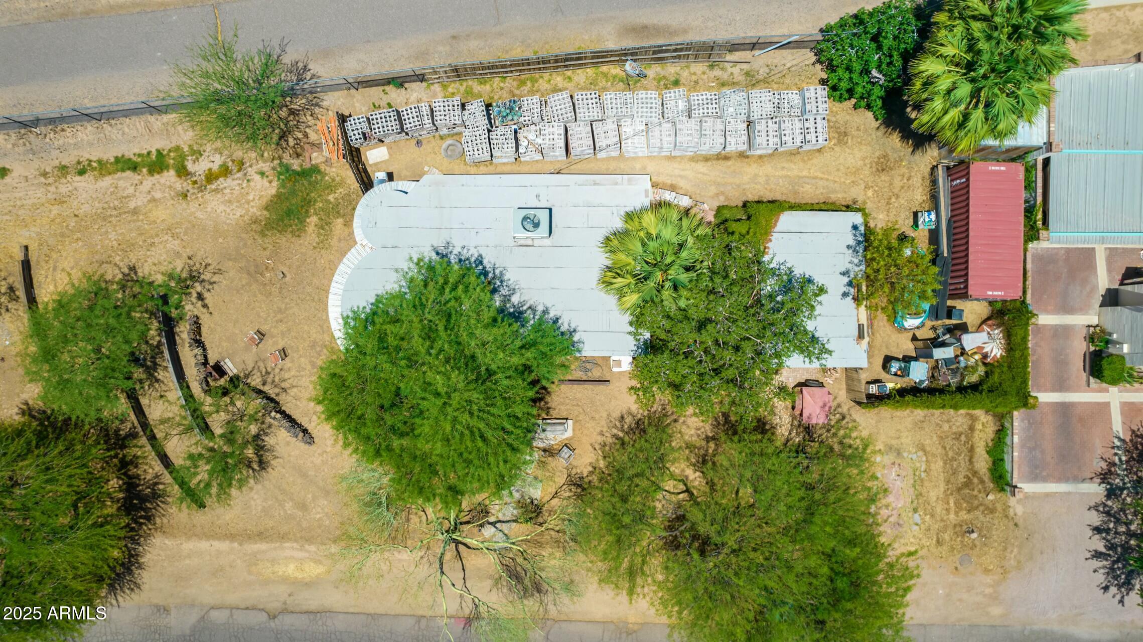 330 W MINNEZONA Avenue