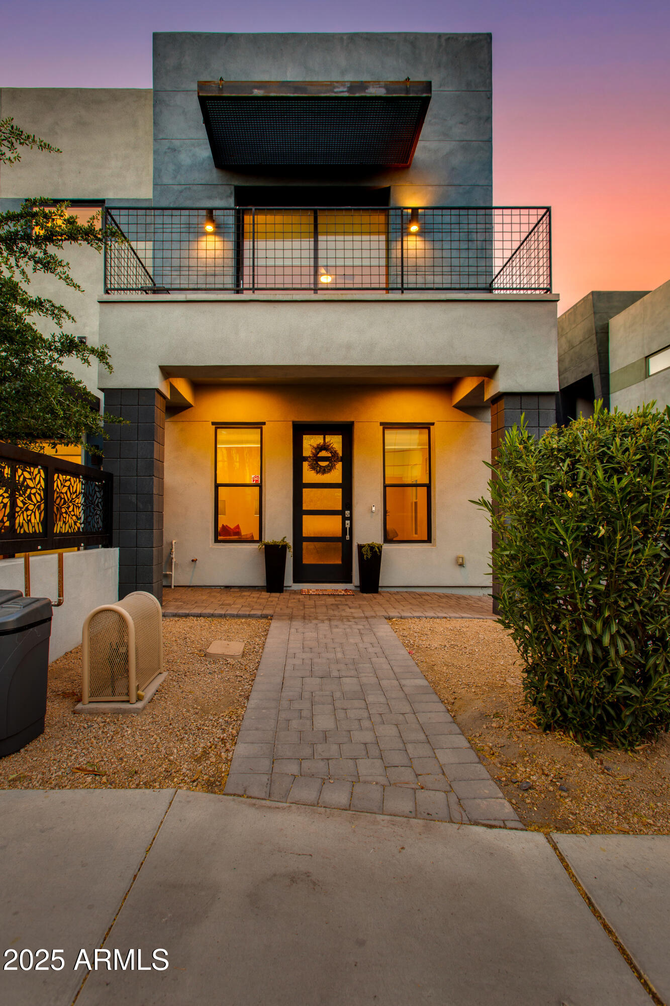 340 E OSBORN Road, 1