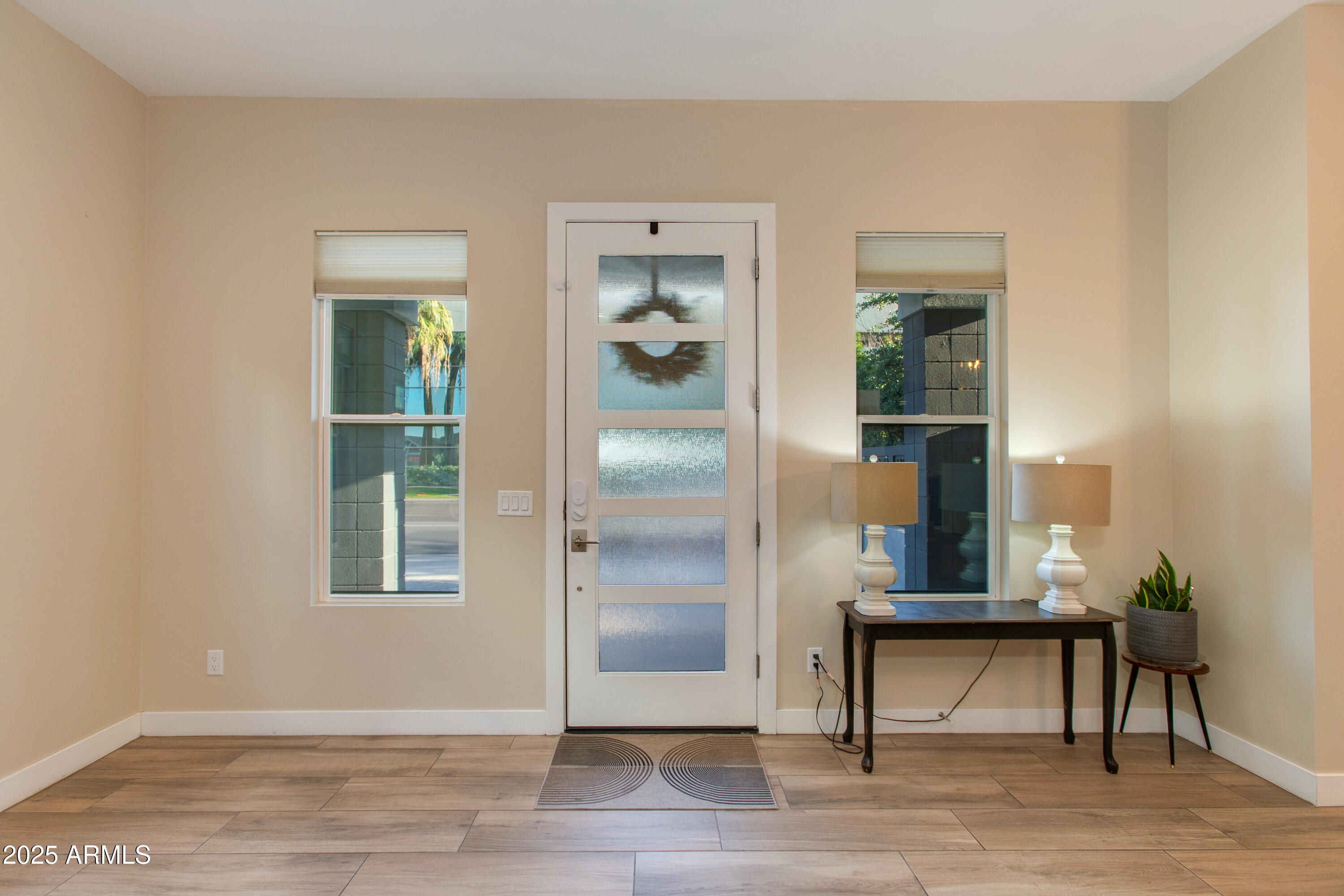 340 E OSBORN Road, 1