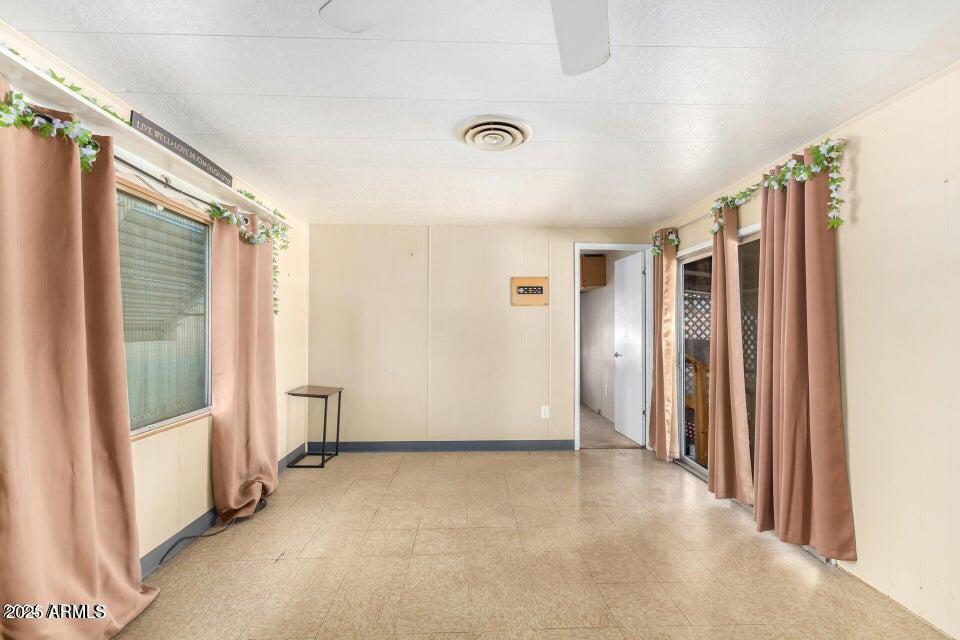 2050 W Dunlap Avenue, C103