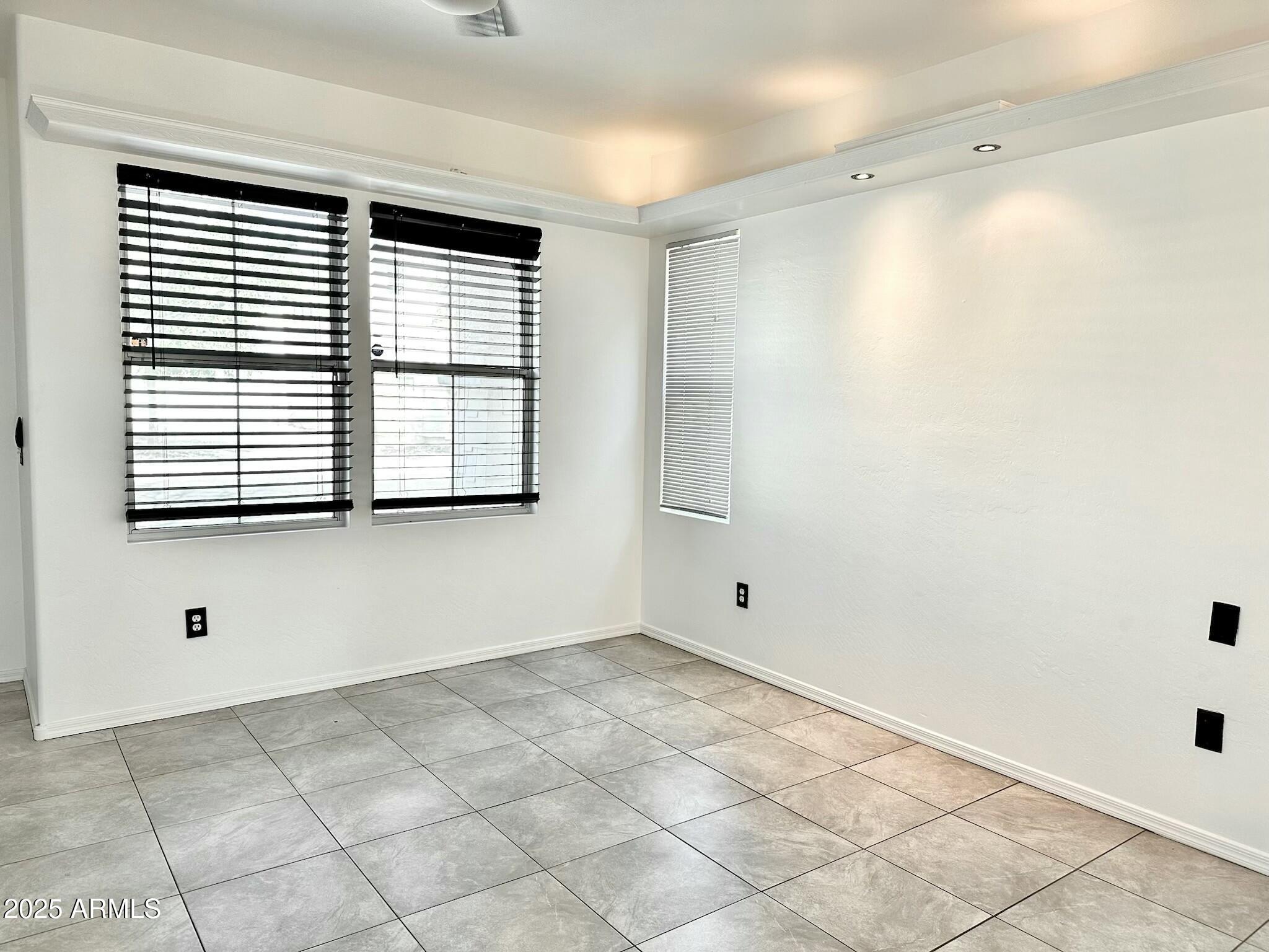 1210 S 121ST
