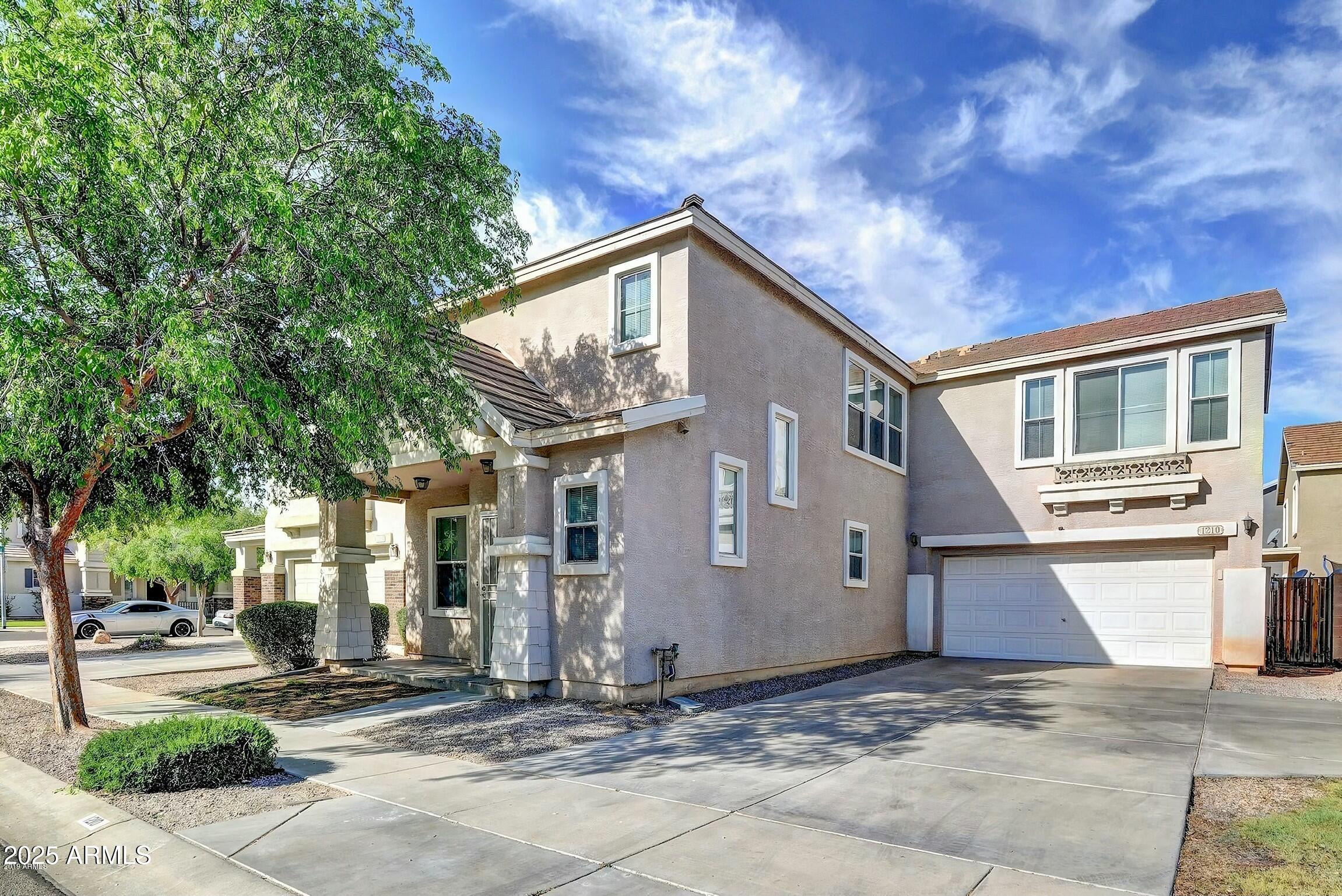 1210 S 121ST