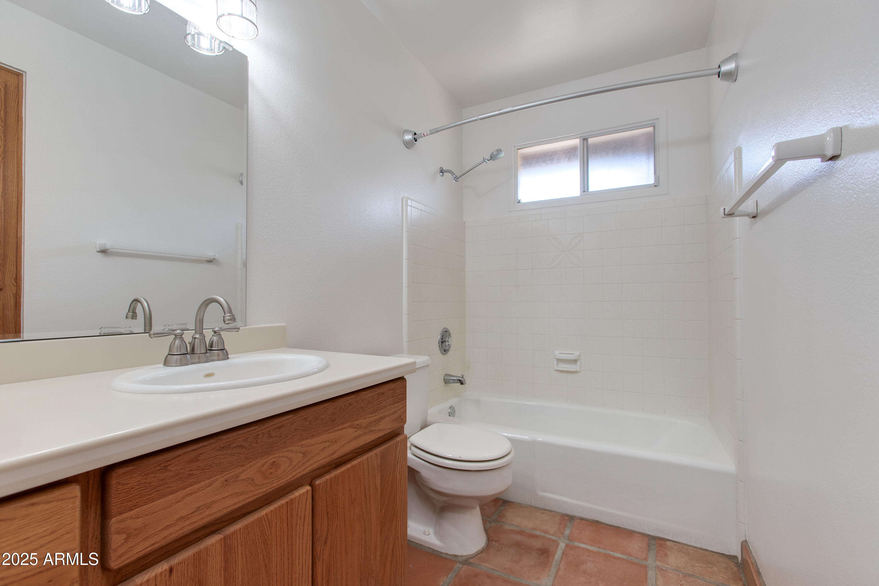 1119 E BALBOA Drive