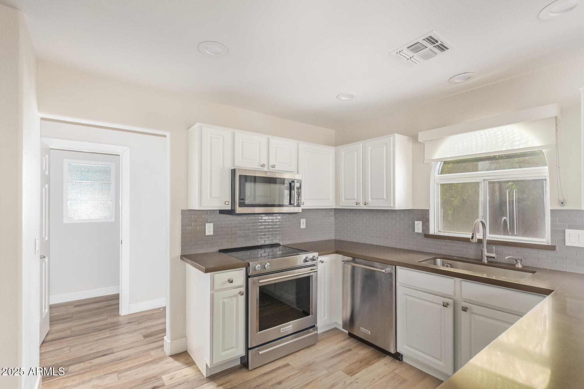 7650 E WILLIAMS Drive, 1017