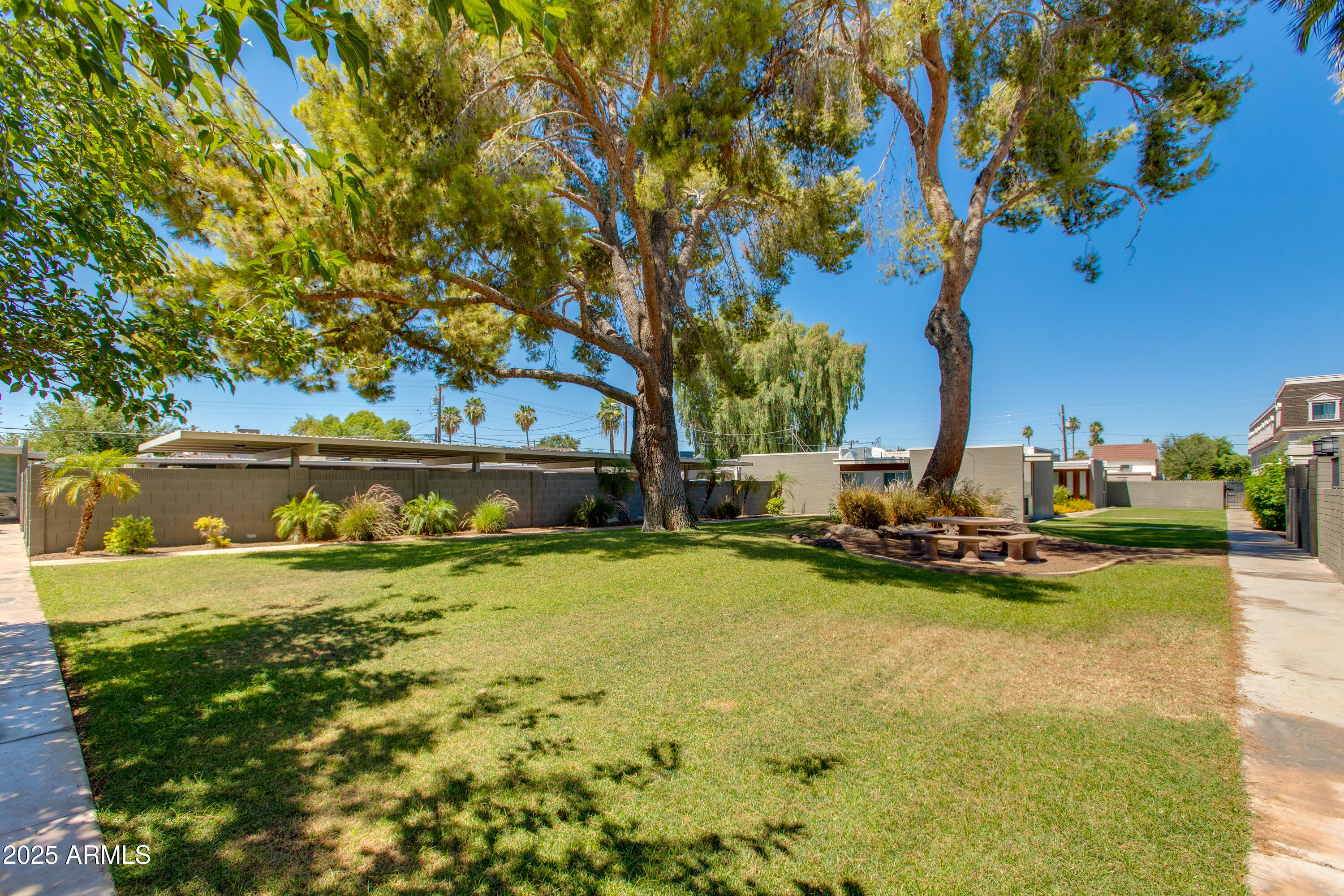 4419 N 27 Street, 25