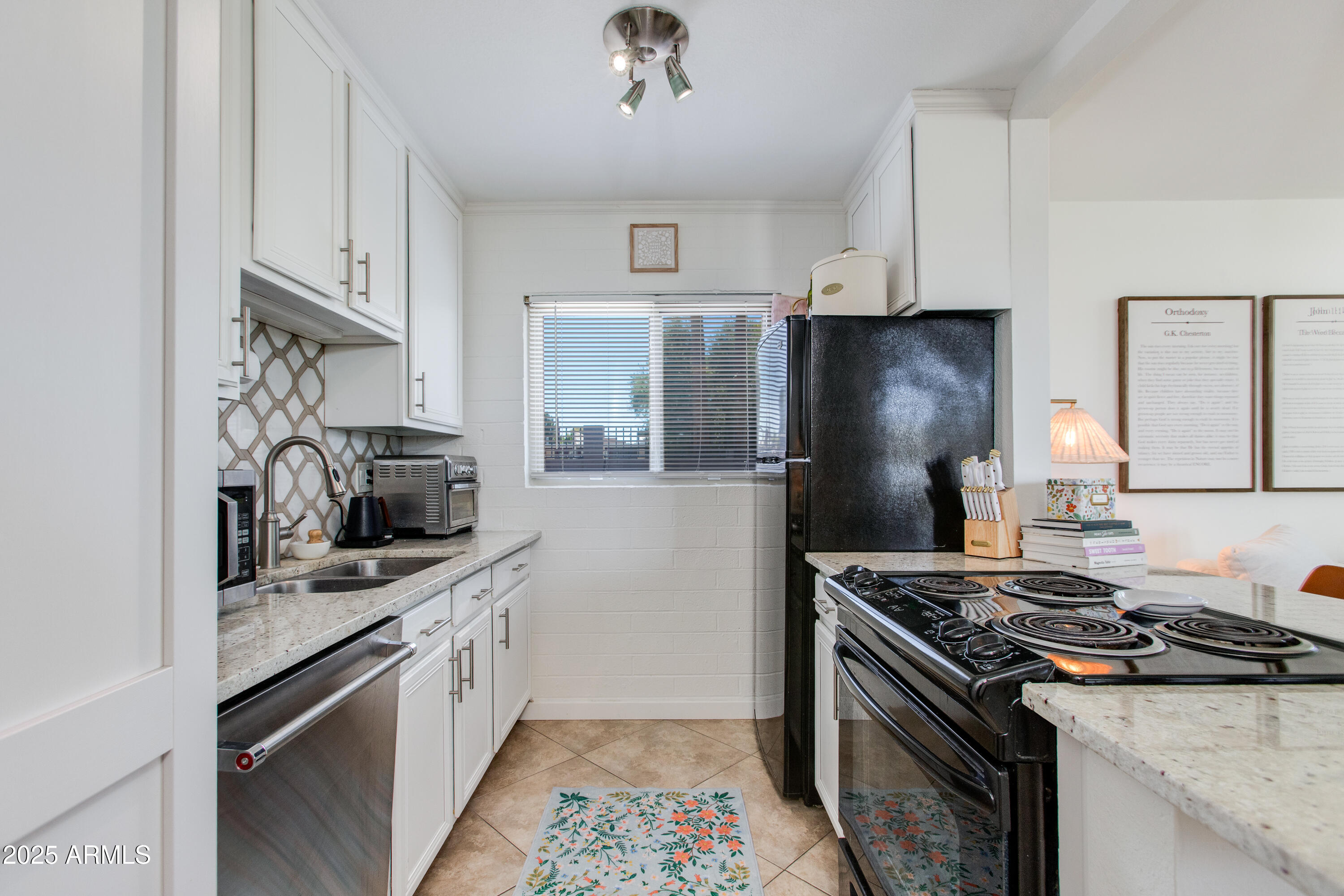 4419 N 27 Street, 25