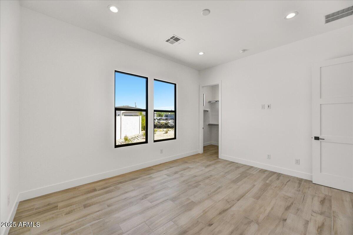 3330 W DESERT DAWN Drive