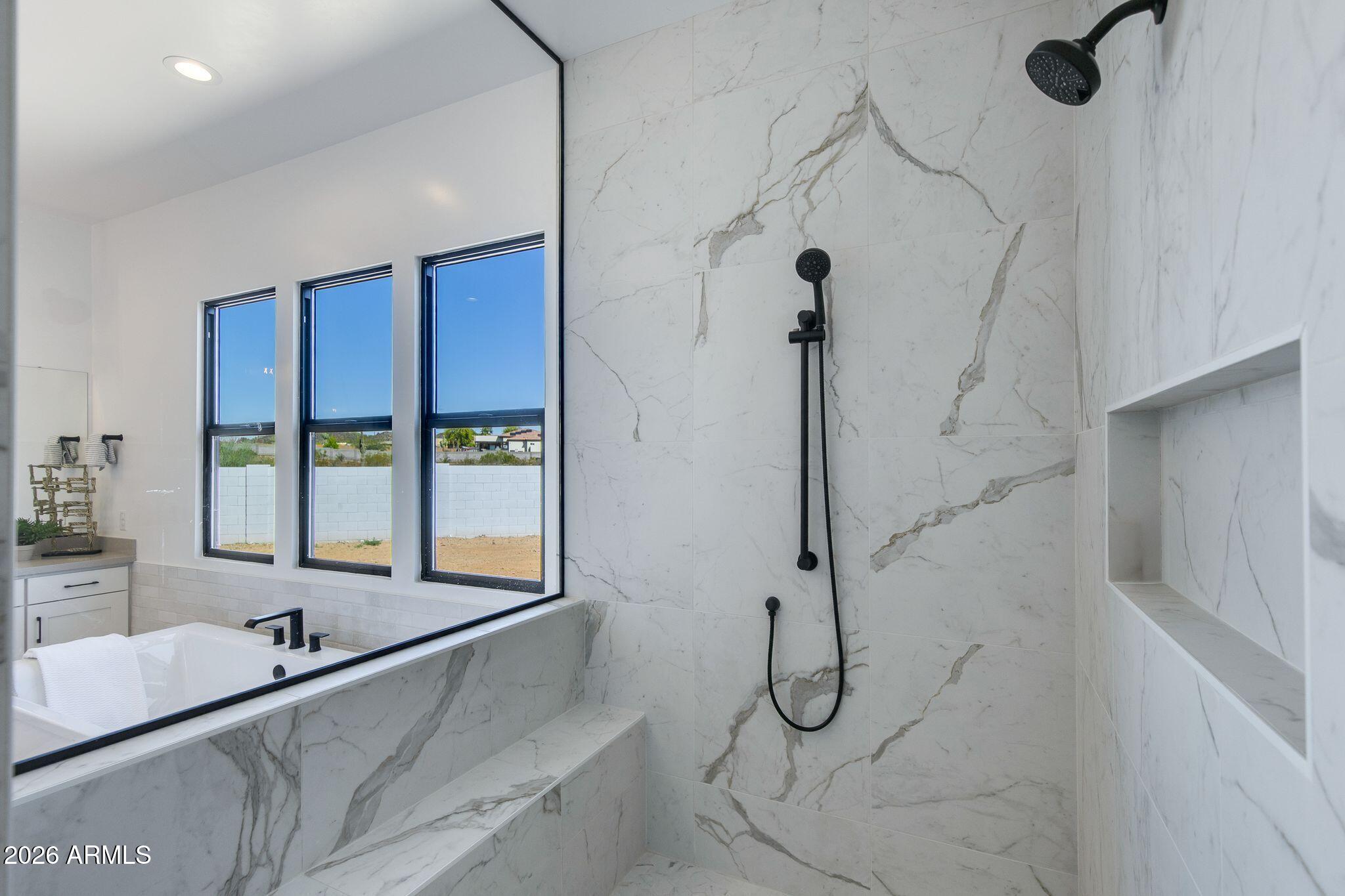 3330 W DESERT DAWN Drive