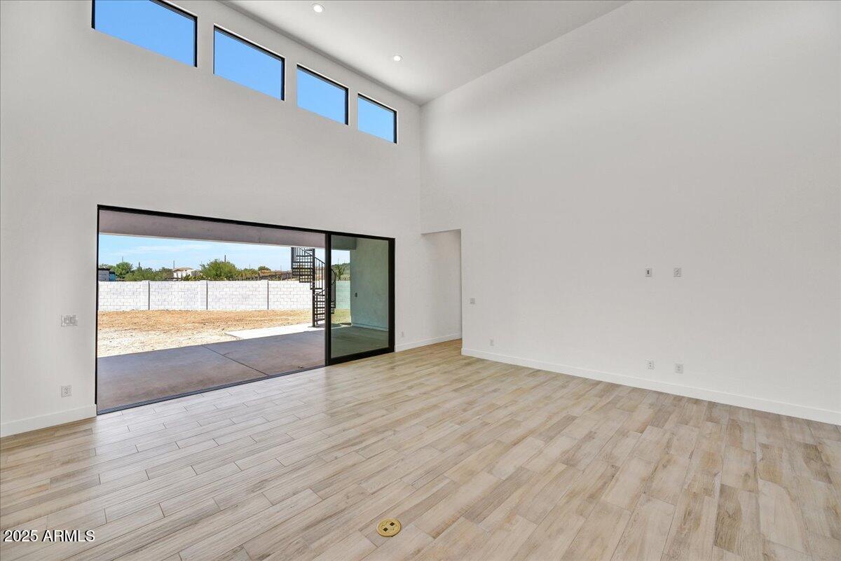 3330 W DESERT DAWN Drive