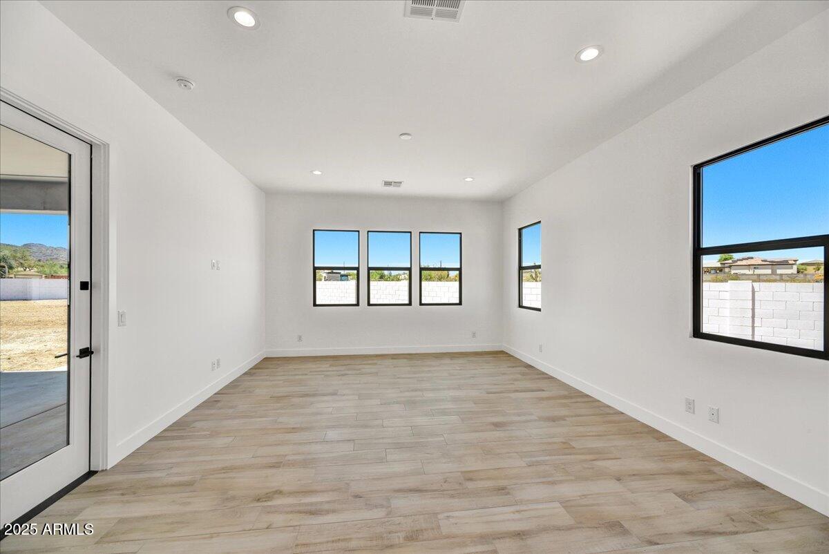 3330 W DESERT DAWN Drive