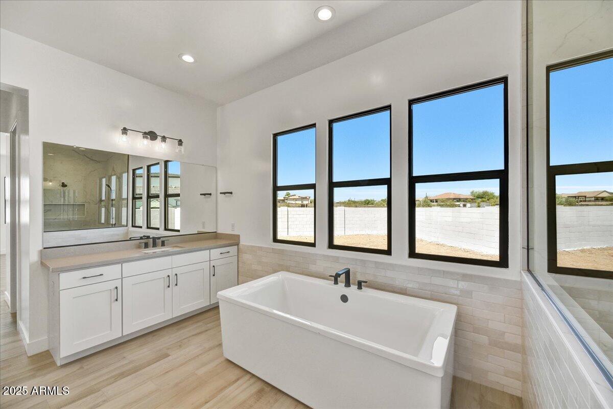 3330 W DESERT DAWN Drive