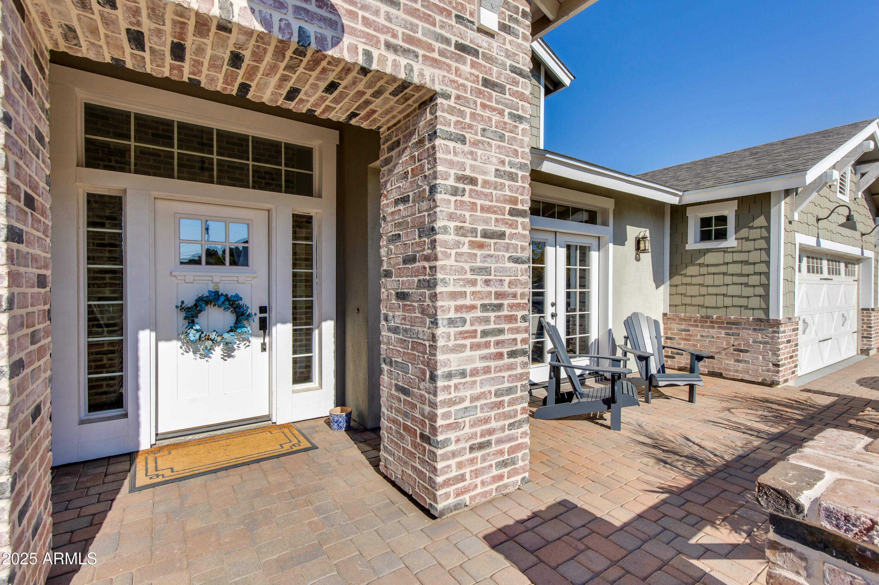 3838 E DEVONSHIRE Avenue