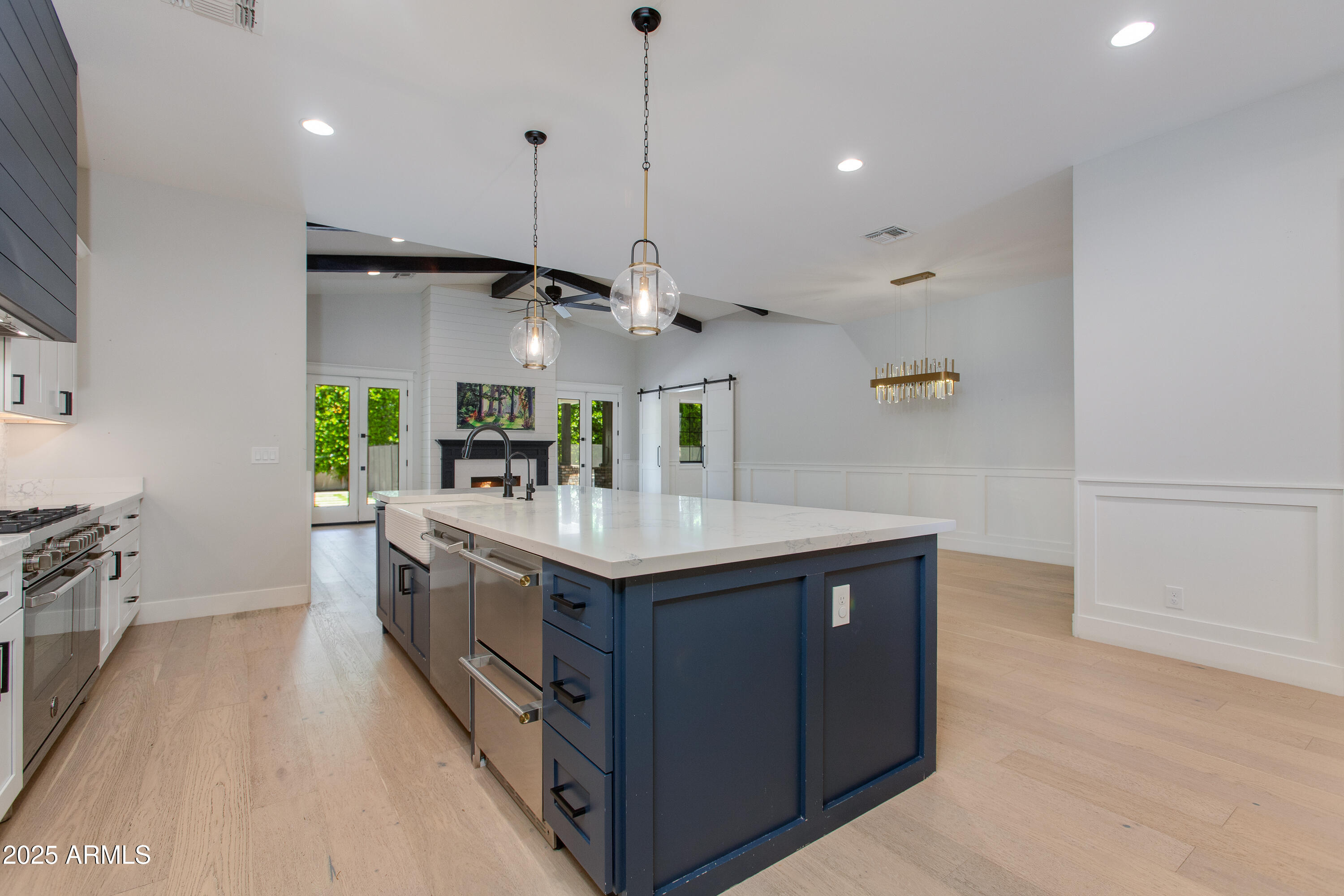 3802 E HIGHLAND Avenue