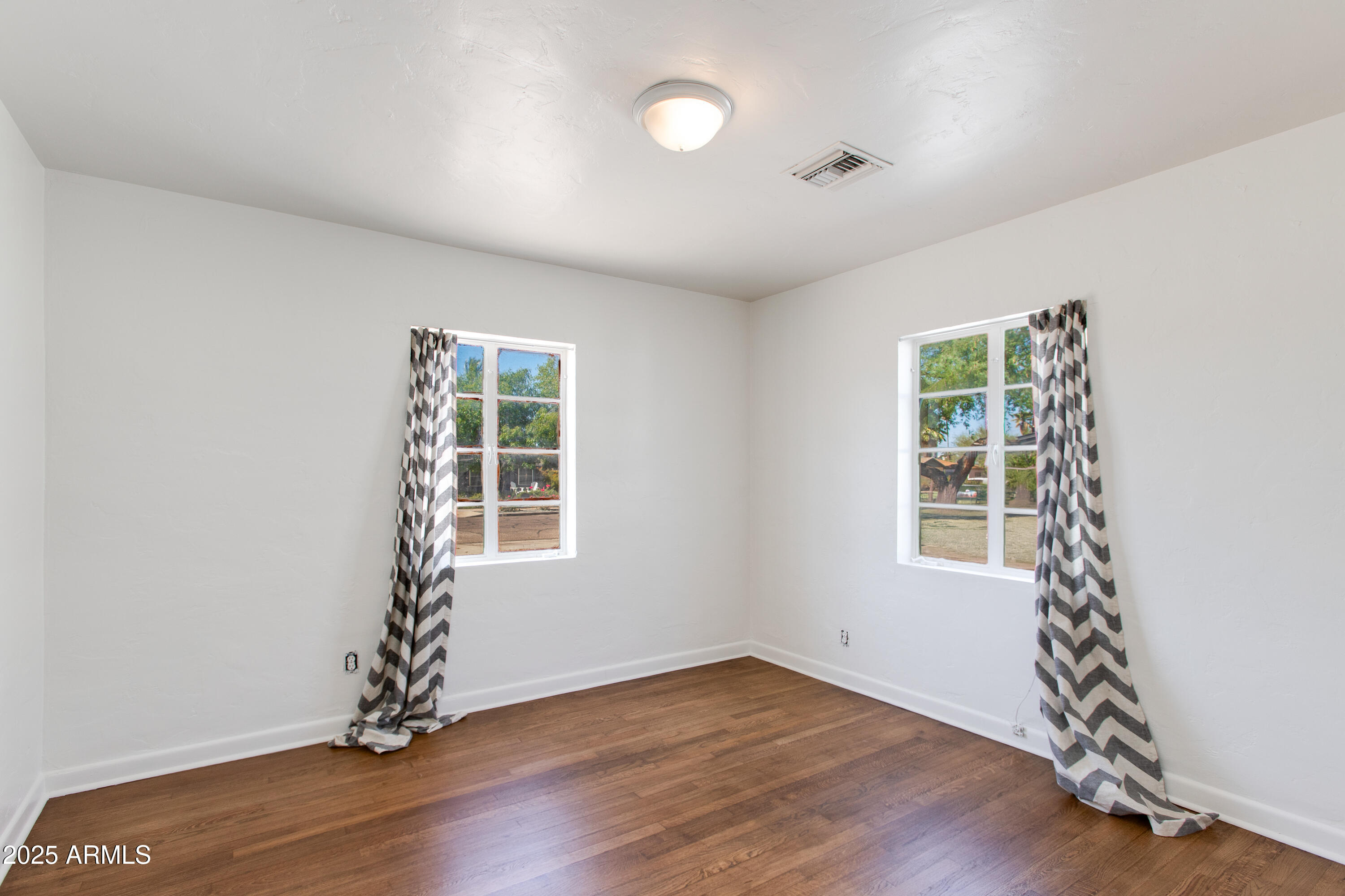1342 E Granada Road