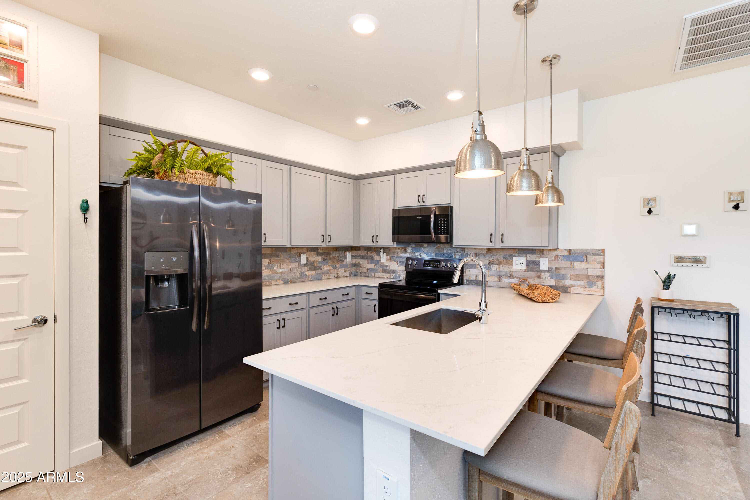 2752 S EQUESTRIAN Drive, 101