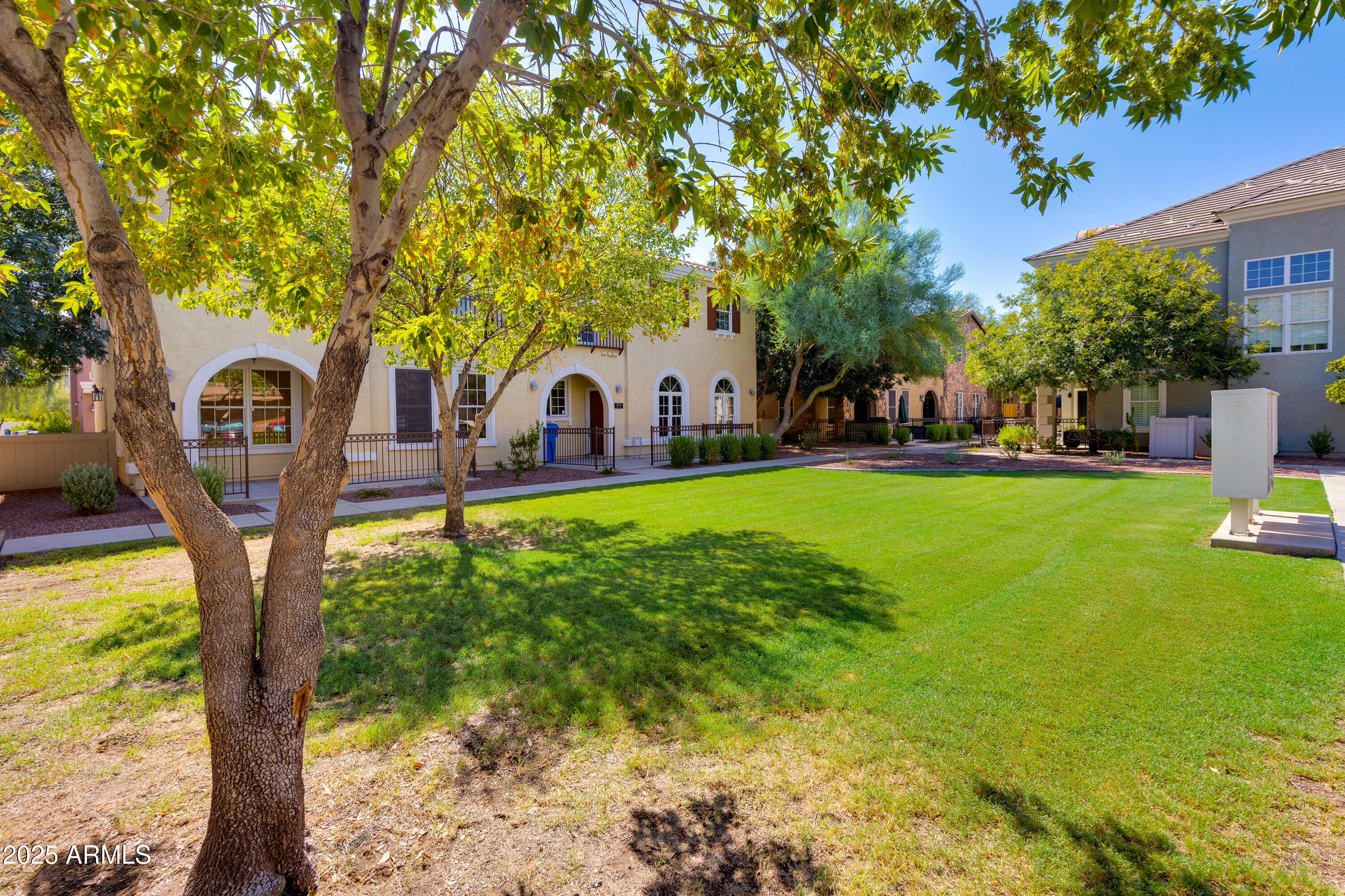 2752 S EQUESTRIAN Drive, 101