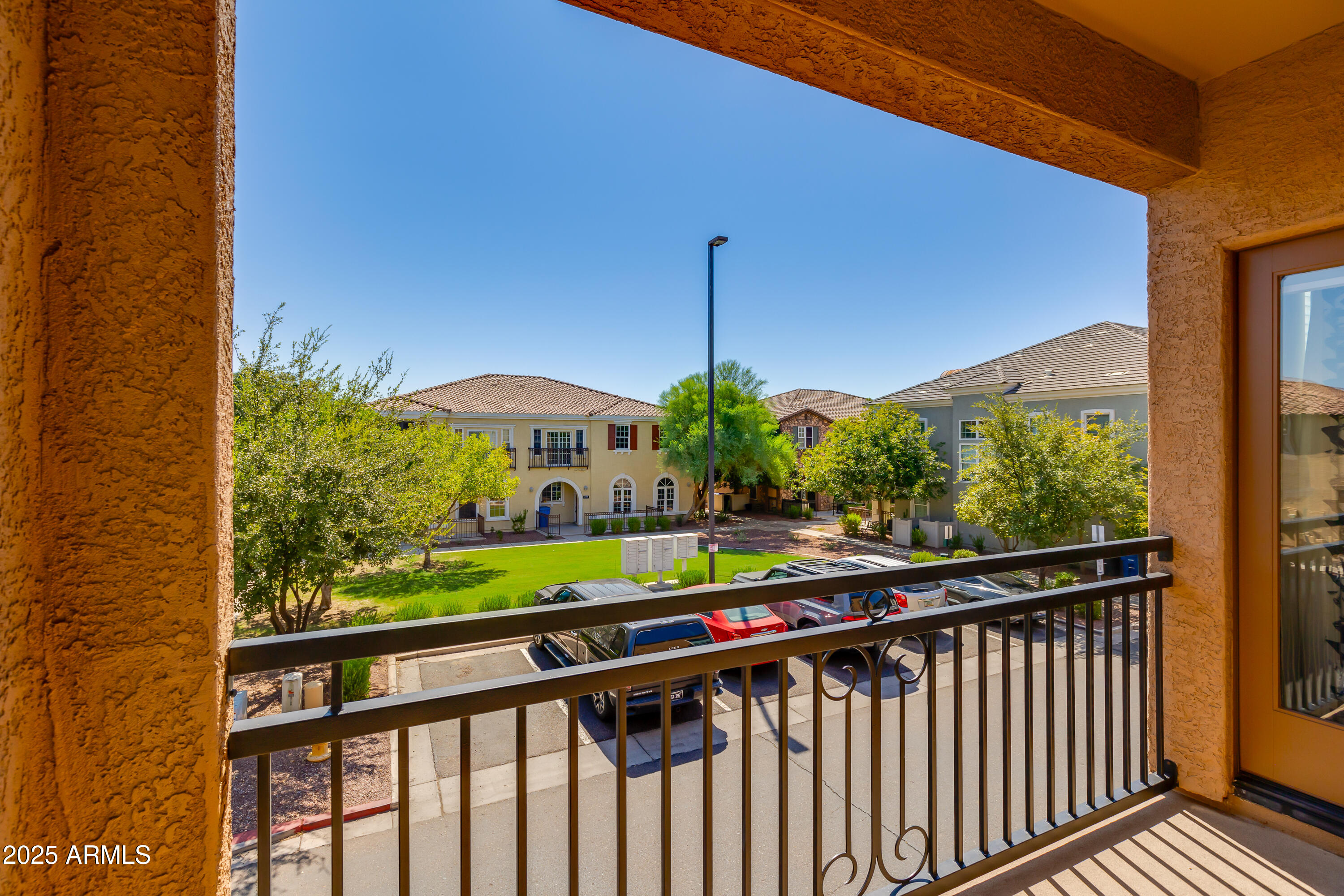 2752 S EQUESTRIAN Drive, 101