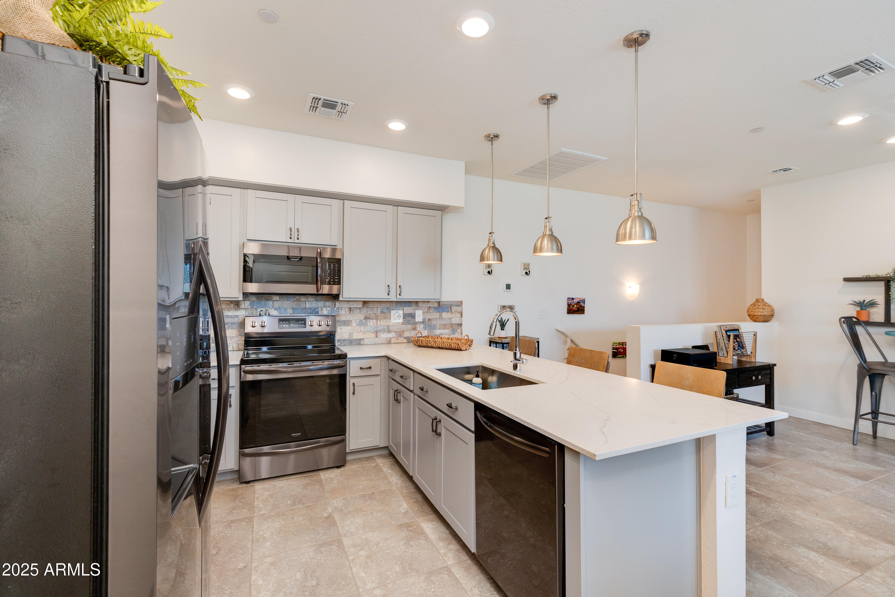 2752 S EQUESTRIAN Drive, 101