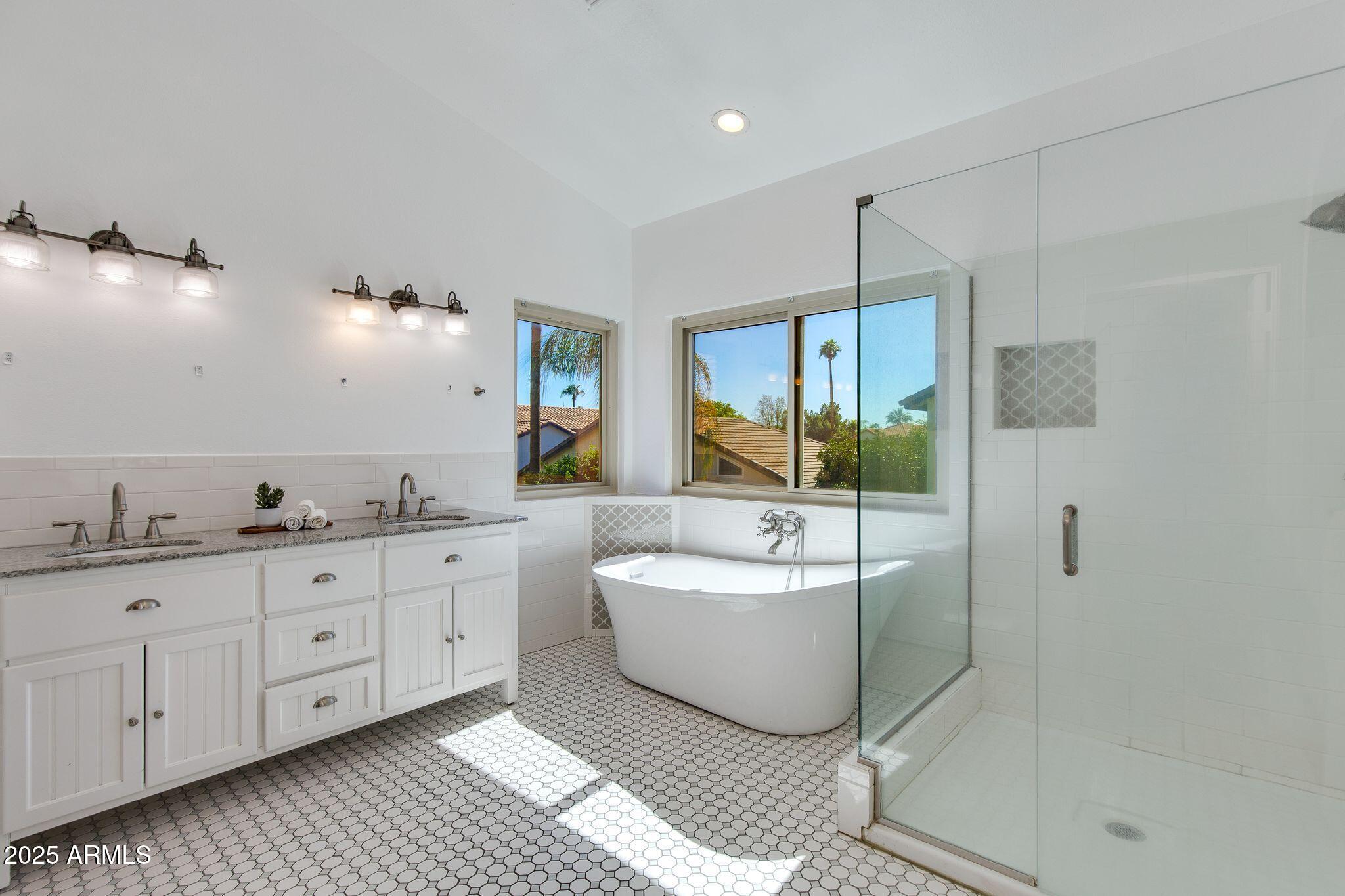 2119 E NEW BEDFORD Drive